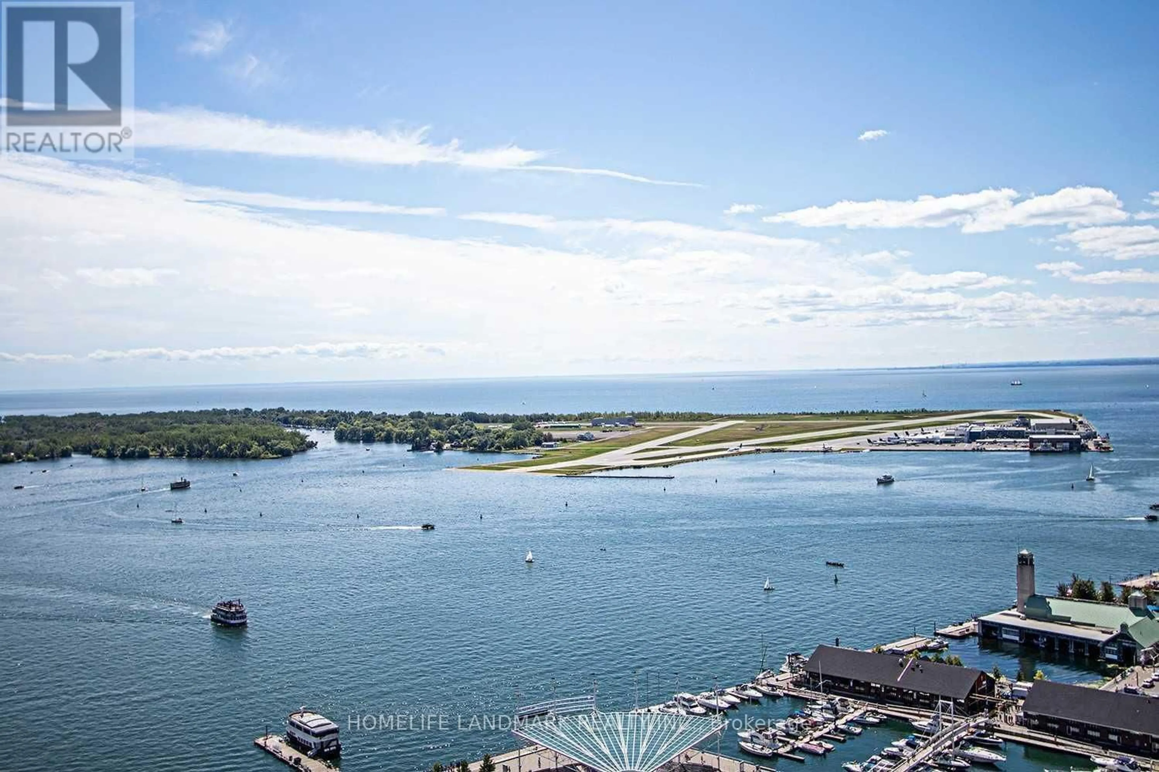 Blurry image for 208 Queens Quay #2110, Toronto Ontario M5J 2Y5