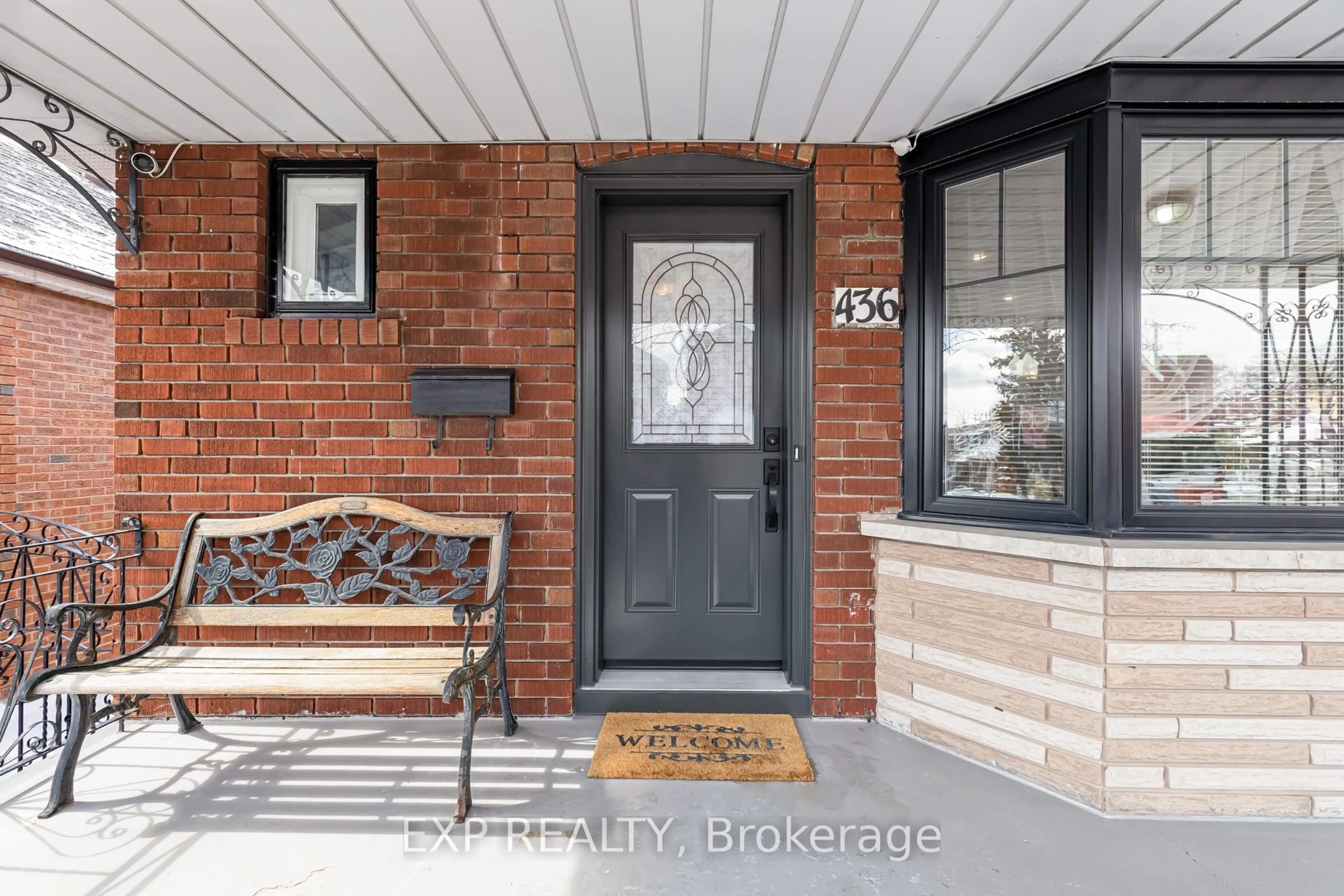 Indoor entryway for 436 Oakwood Ave, Toronto Ontario M6E 2W5