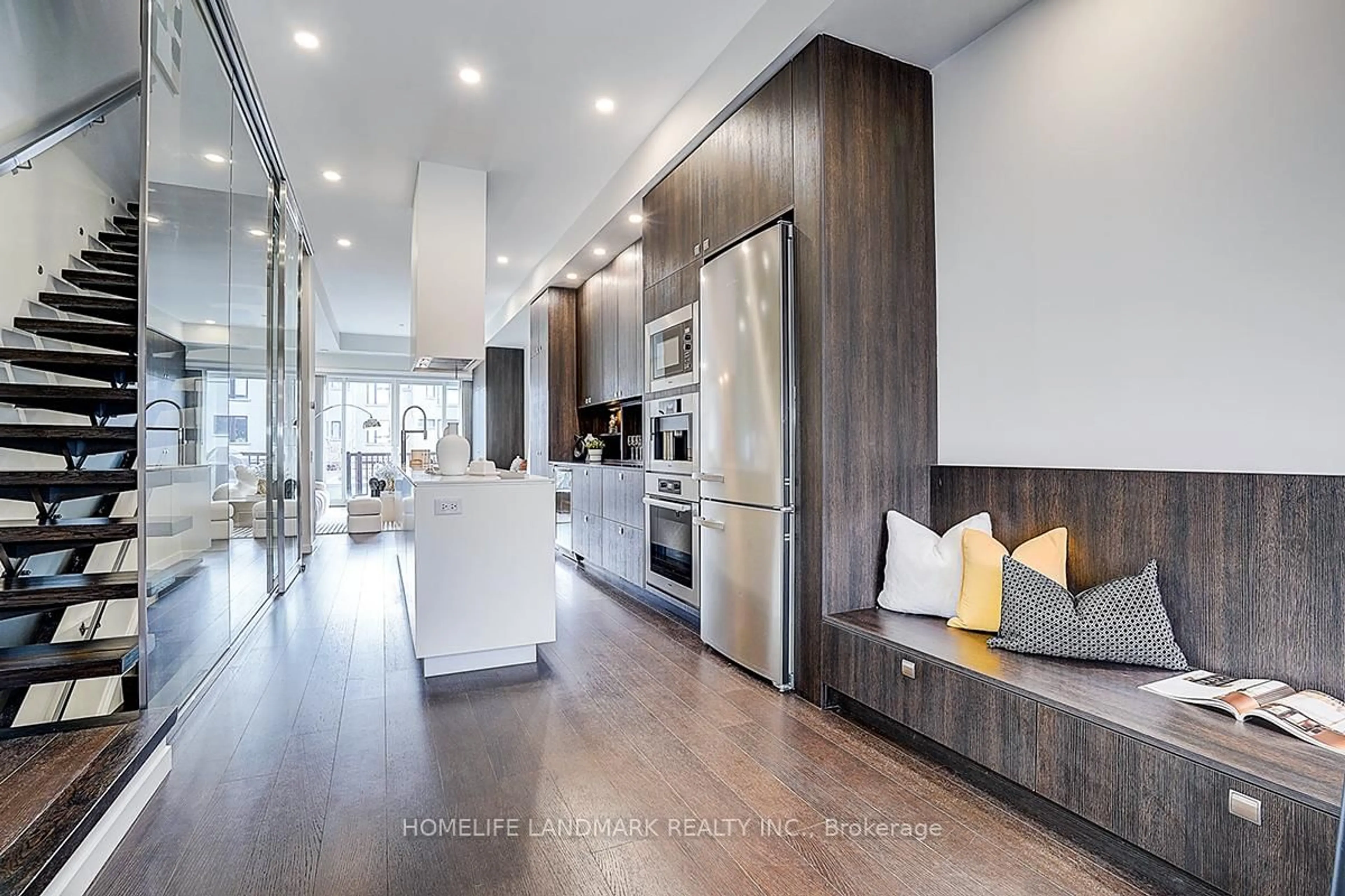 Contemporary kitchen, unknown for 295 Roxton Rd, Toronto Ontario M6G 3R1