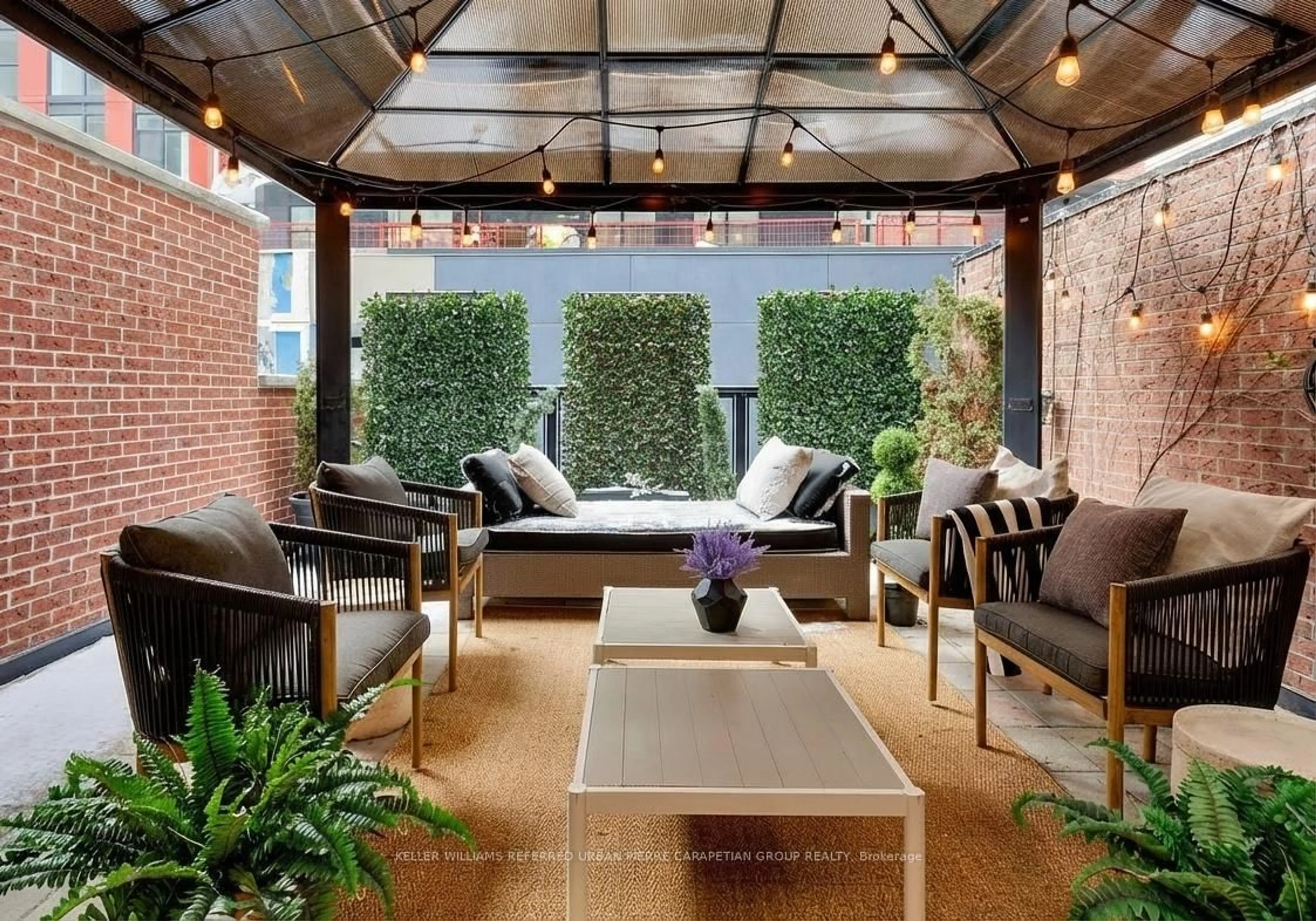 Patio, street for 261 King St #205, Toronto Ontario M5A 4T6