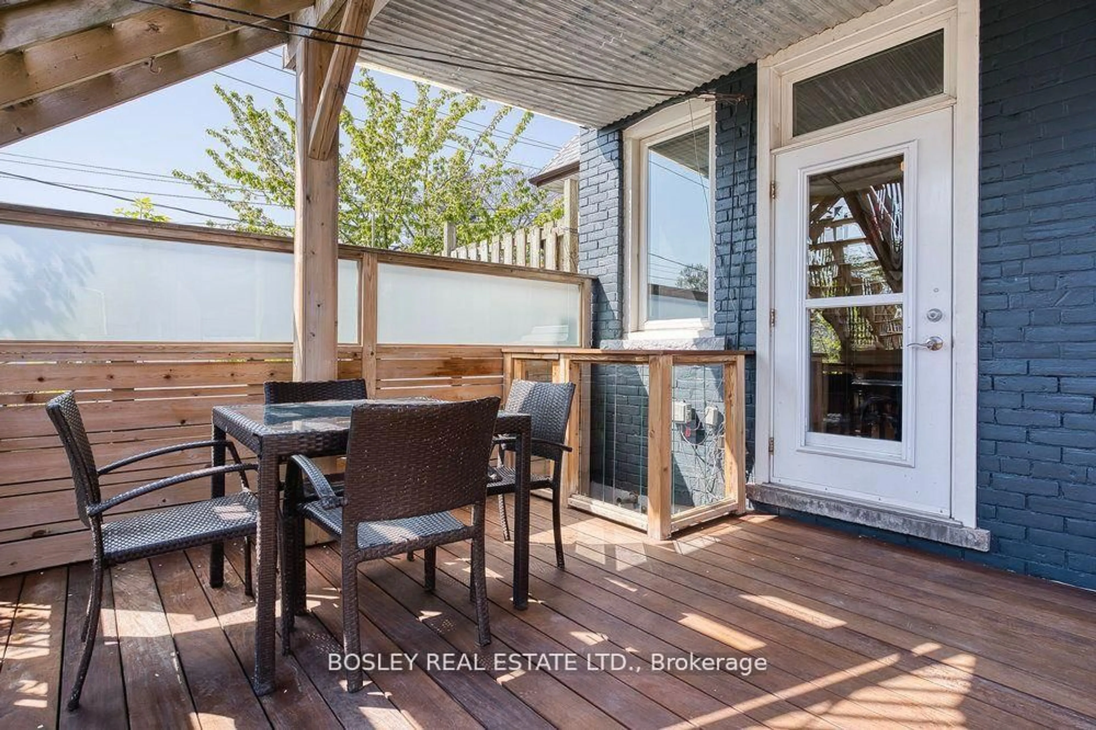 Patio, street for 159A Gladstone Ave, Toronto Ontario M6J 3L3