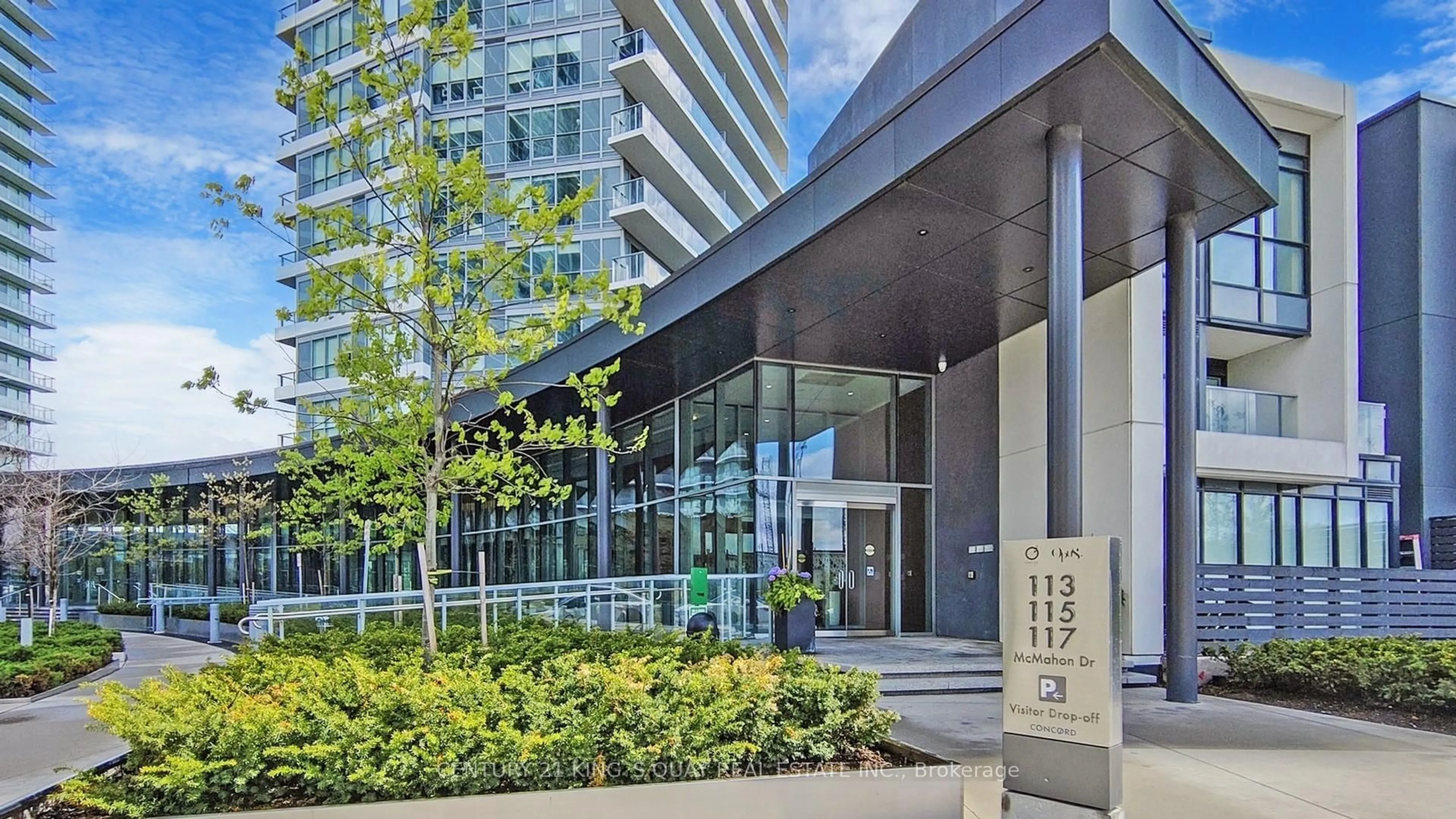 Indoor foyer for 115 McMahon Dr #712, Toronto Ontario M2K 0E3