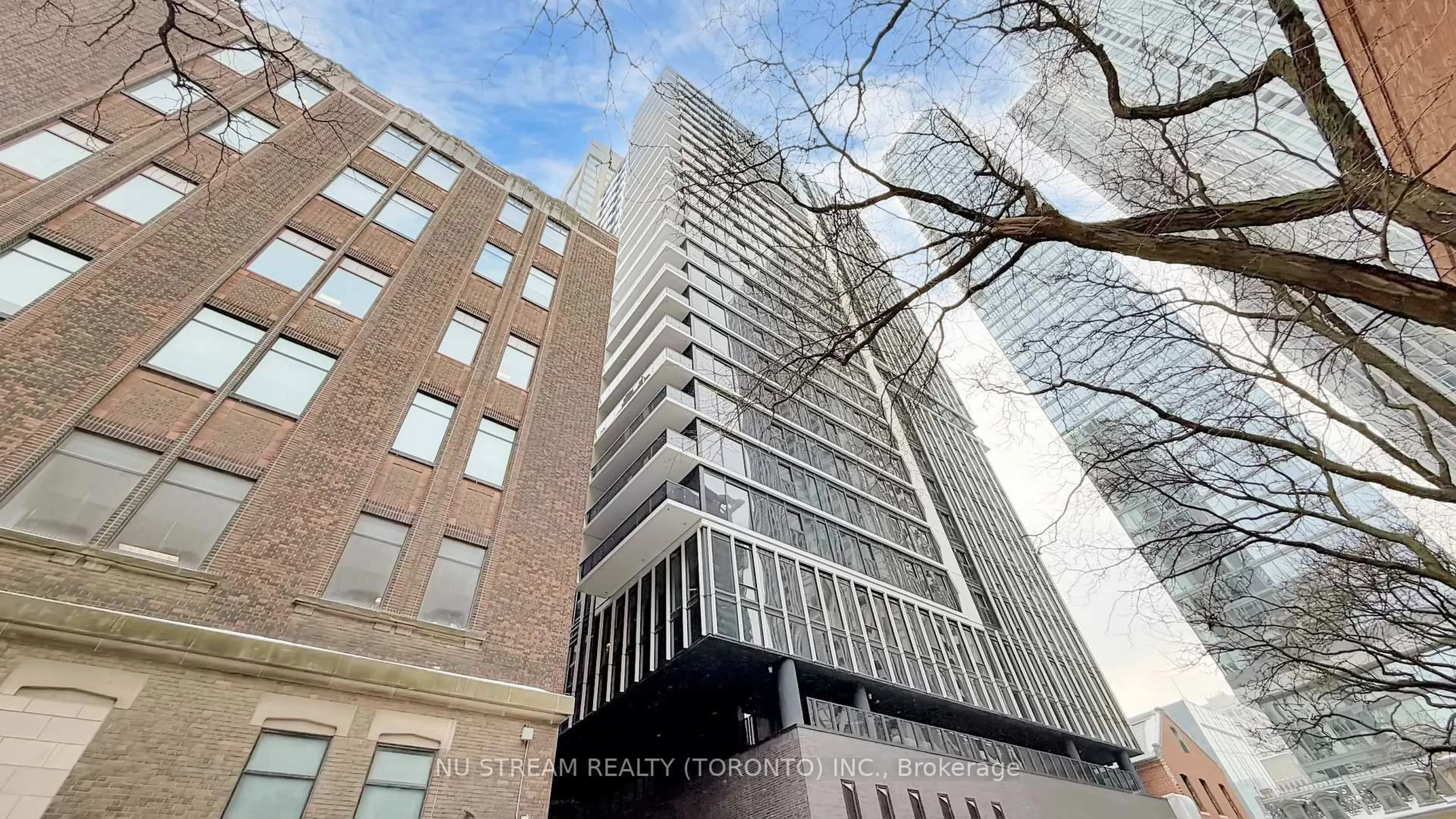 Unknown for 771 Yonge St #2011, Toronto Ontario M4W 0B8