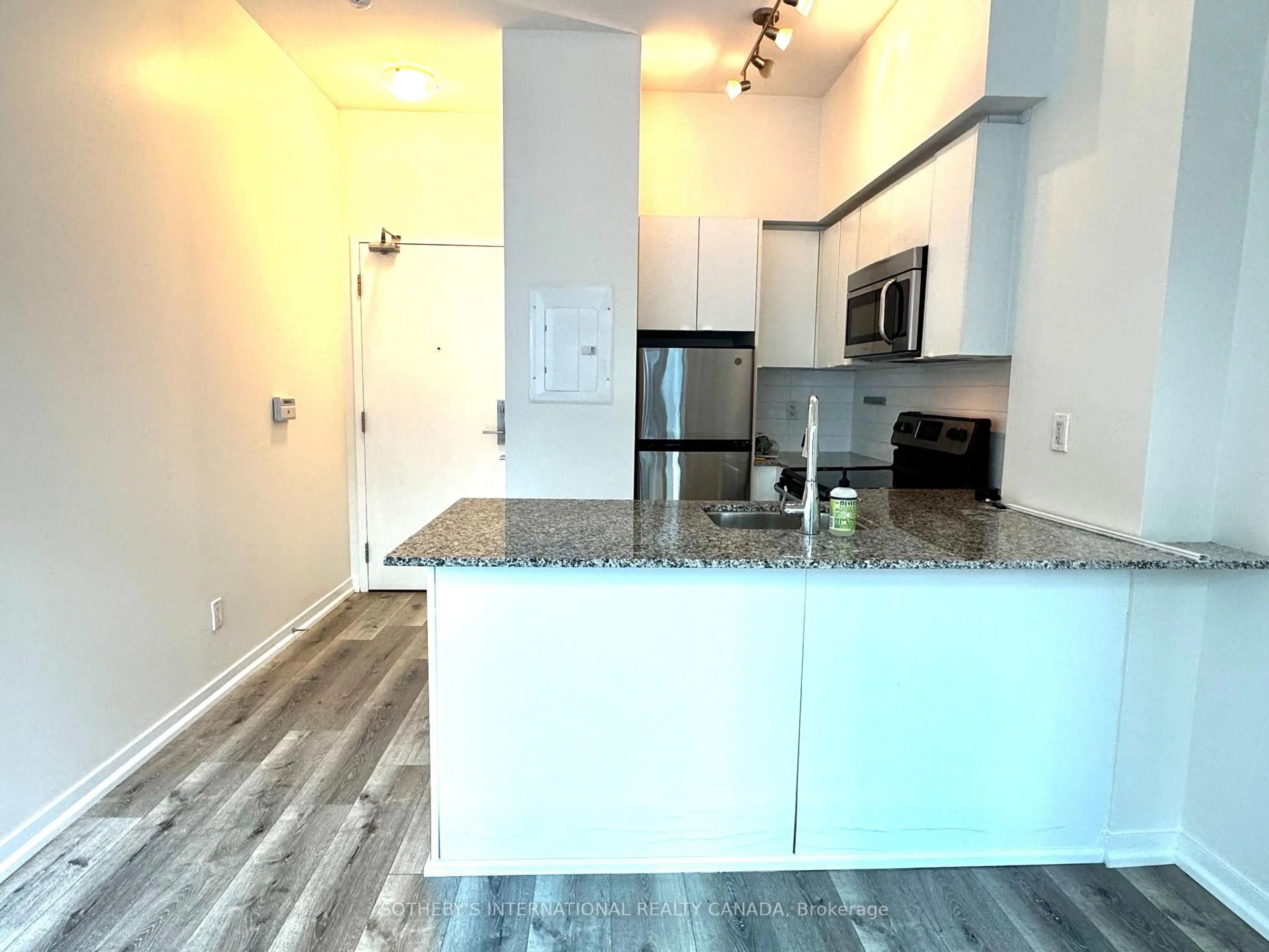 Open concept kitchen, unknown for 55 East Liberty St #108, Toronto Ontario M6K 3P9