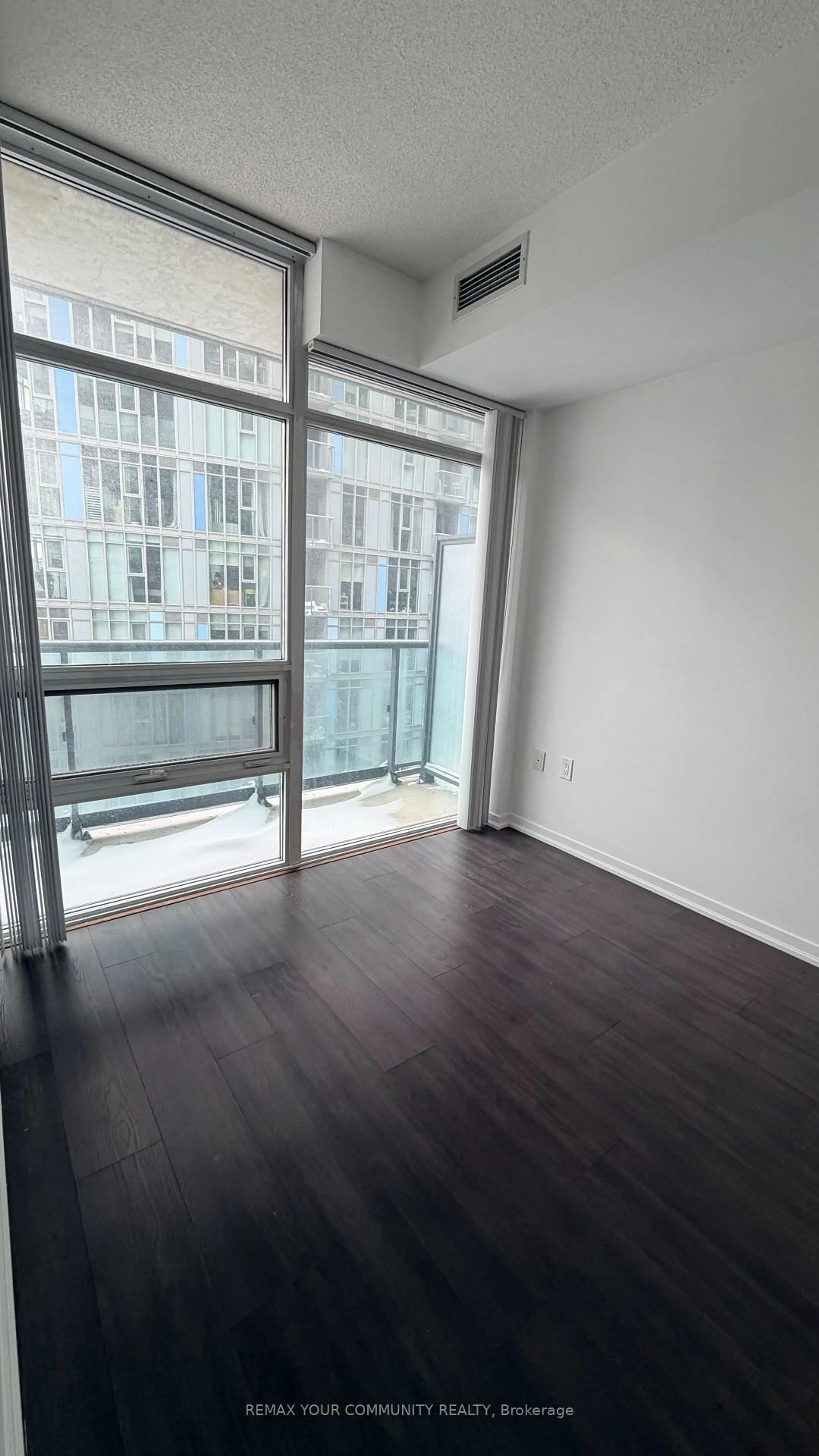 A pic of a room for 36 Lisgar St #1511, Toronto Ontario M6J 0C7