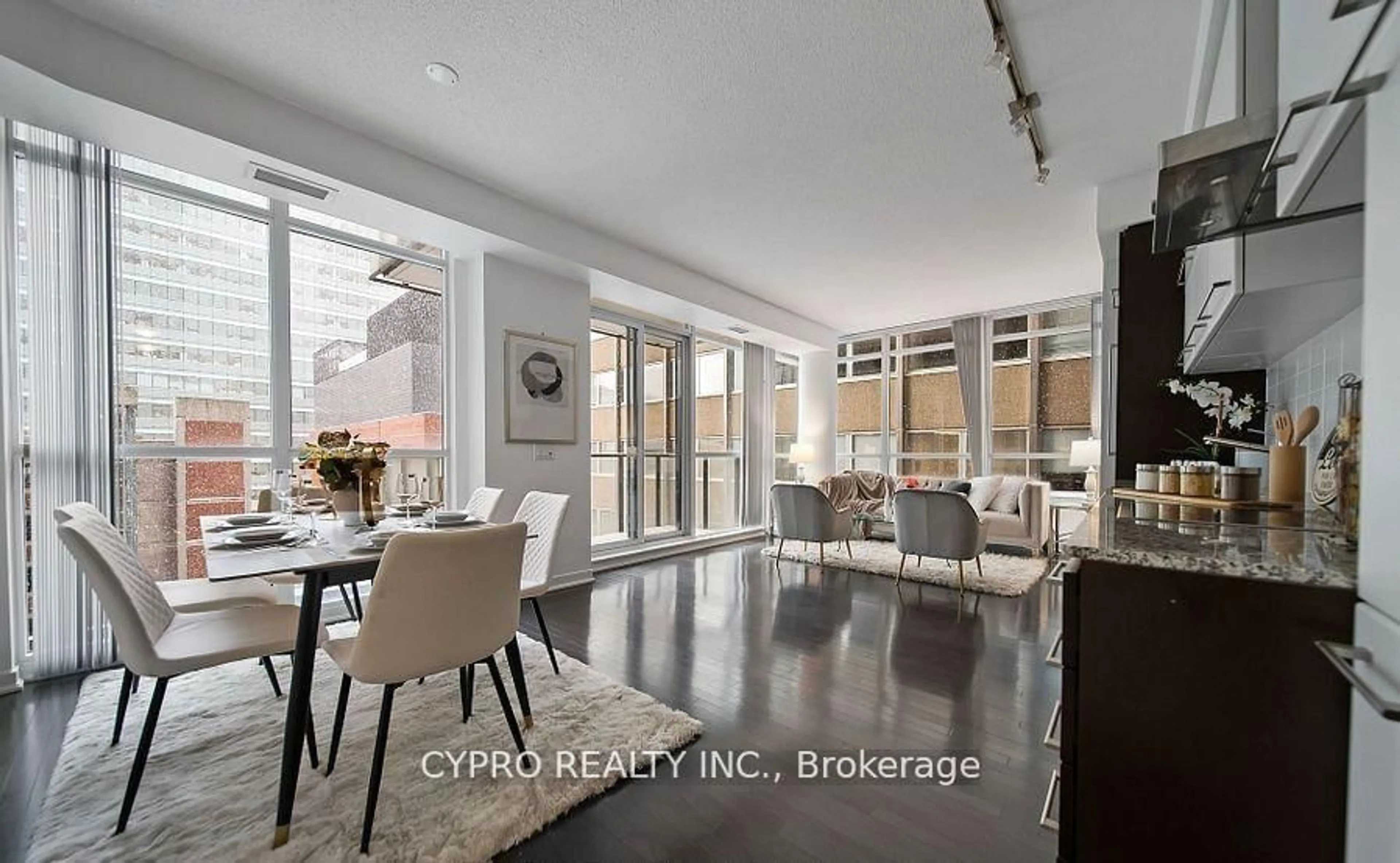 Unknown for 770 BAY St #601, Toronto Ontario M5G 0A6