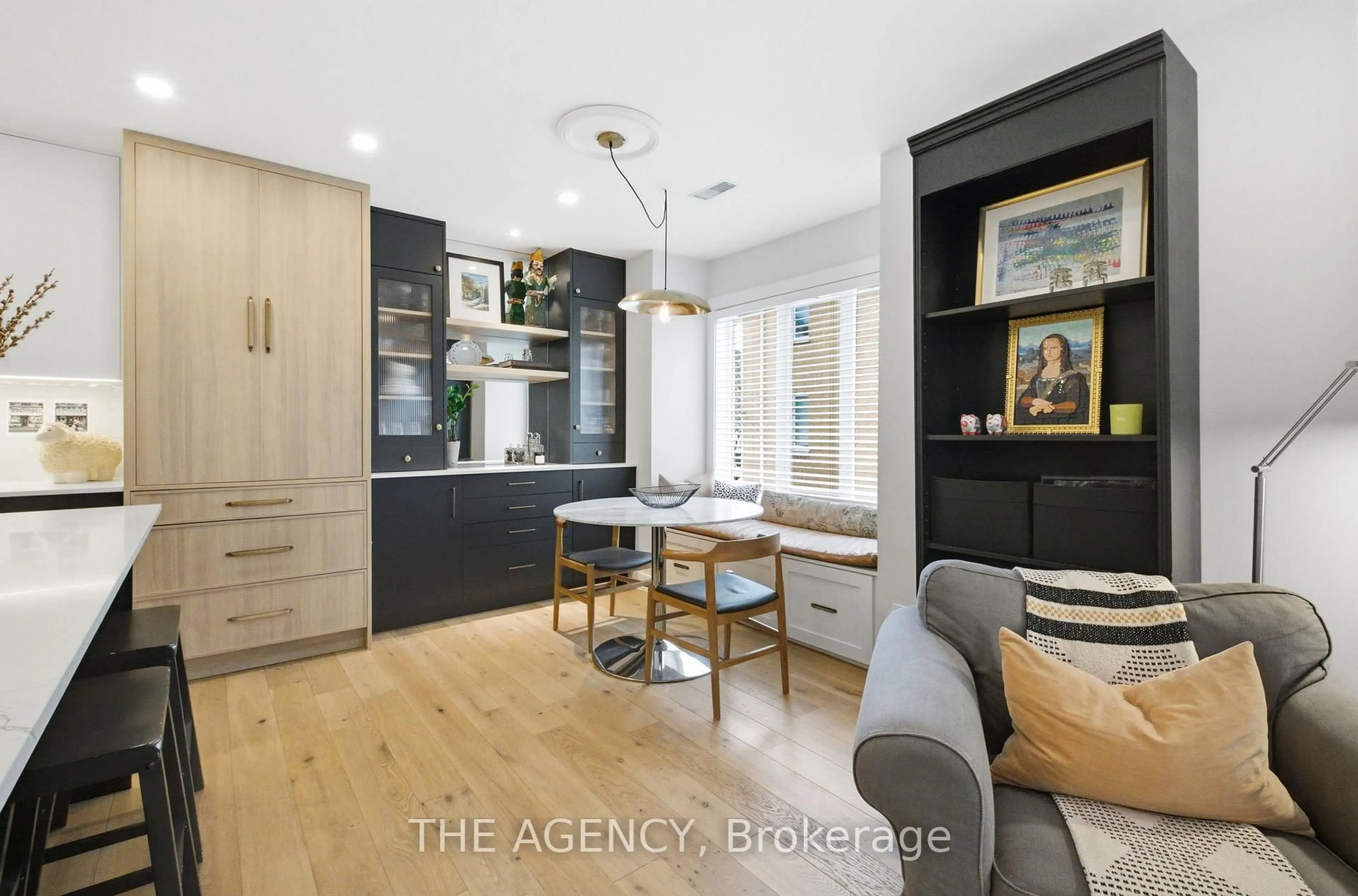 Open concept kitchen, unknown for 208 Niagara St #26, Toronto Ontario M6J 3W5