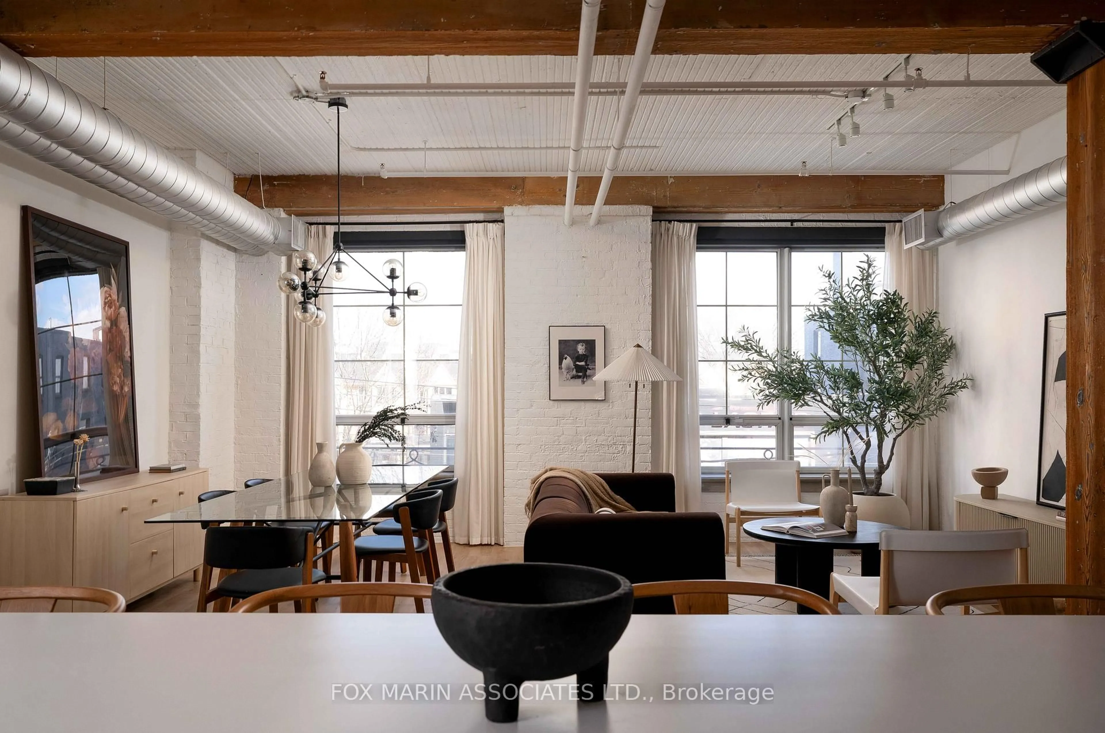 Unknown for 781 King St #302, Toronto Ontario M5V 3L5