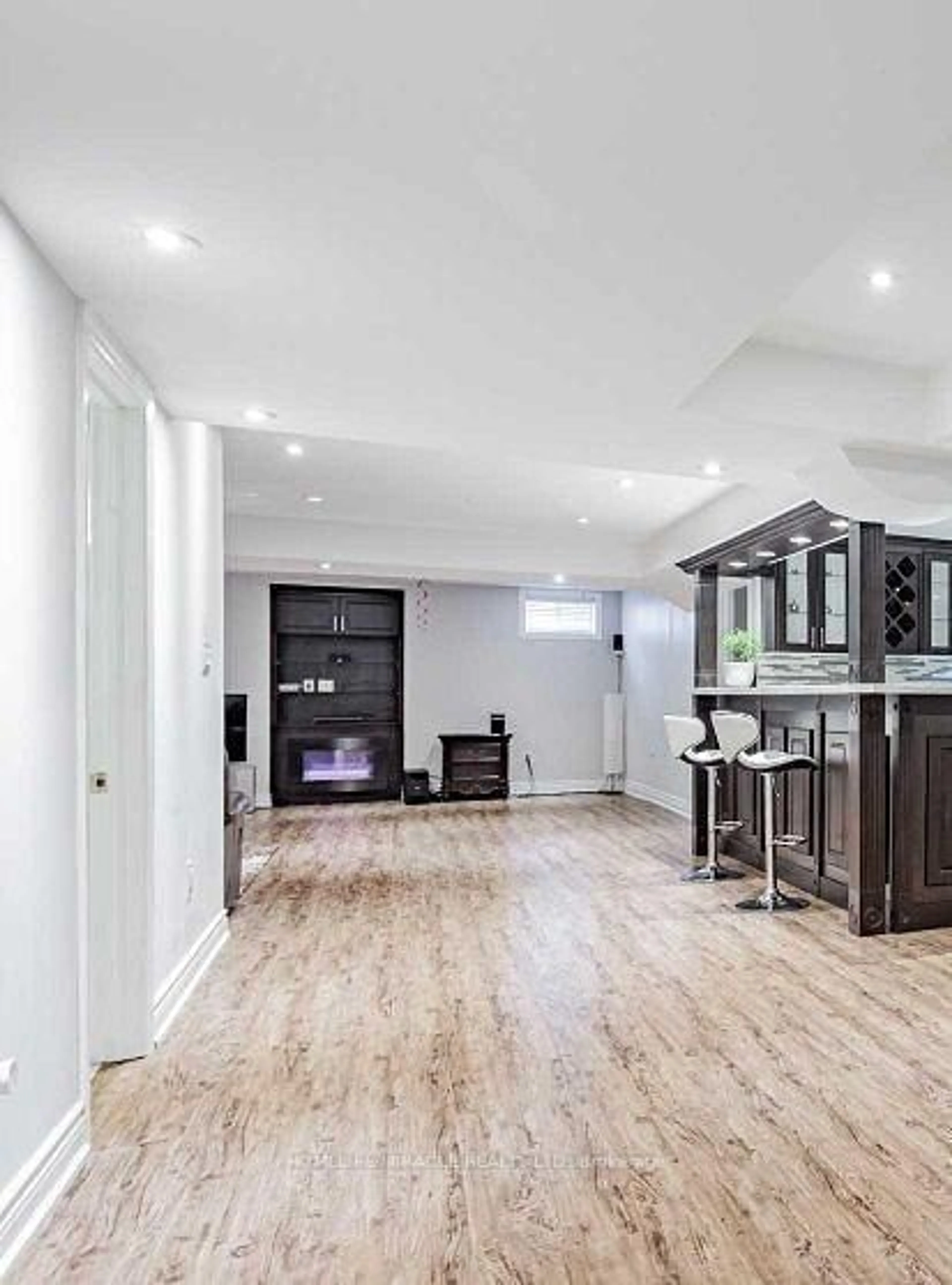 Unknown for 170 Maxwell St, Toronto Ontario M3H 0B5