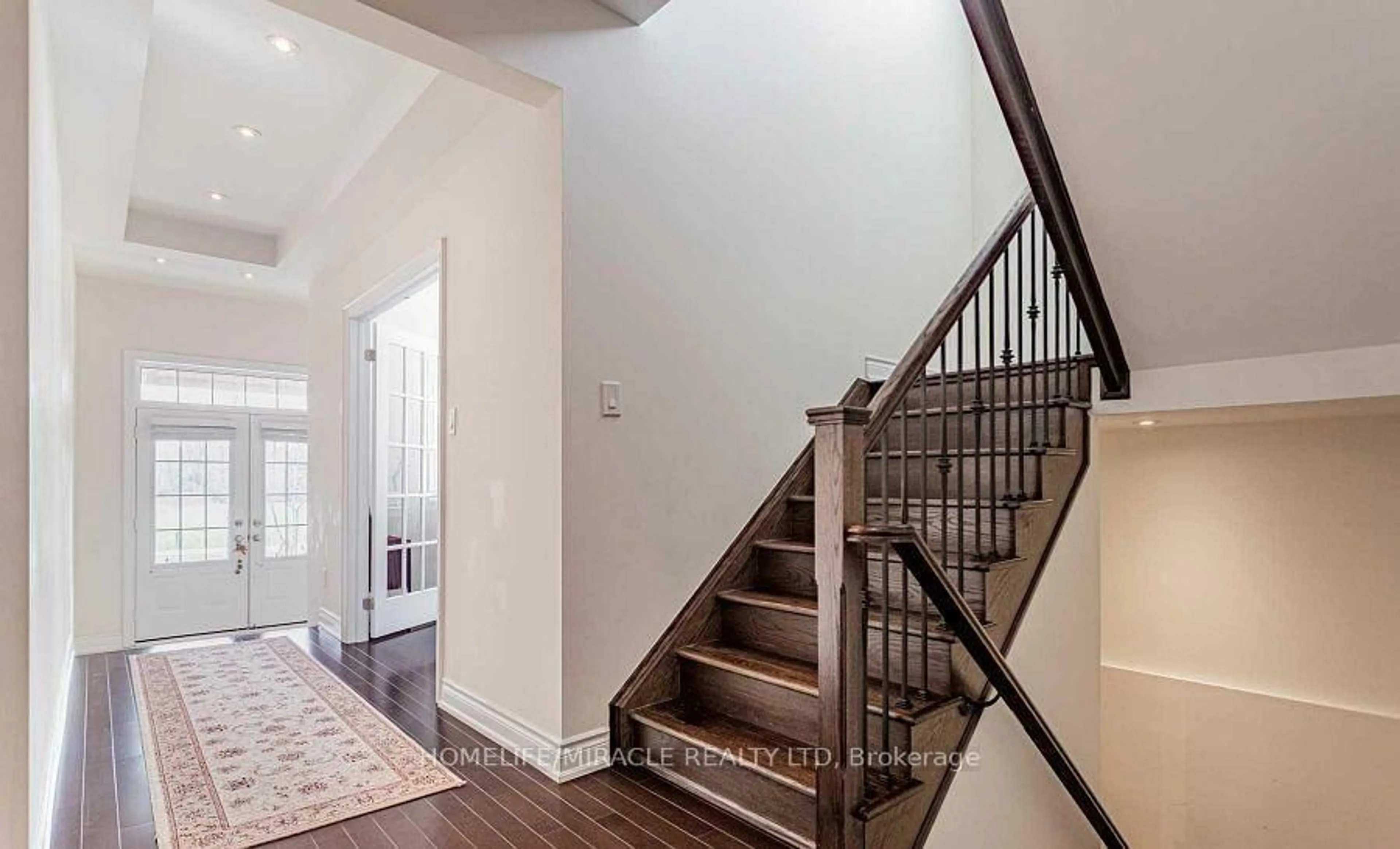 Stairs for 170 Maxwell St, Toronto Ontario M3H 0B5