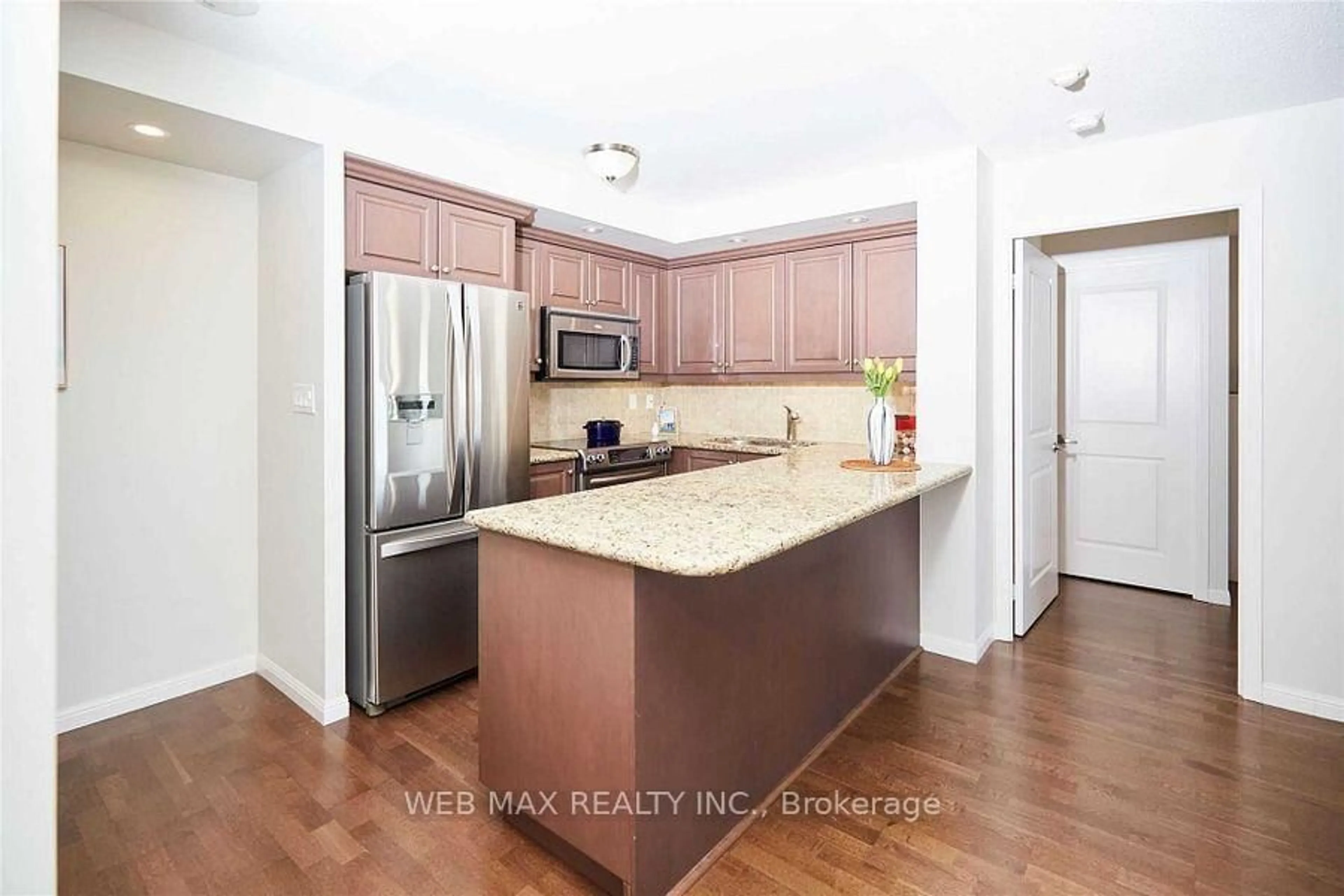 Unknown for 900 Mount Pleasant Rd #1305, Toronto Ontario M4P 3J9