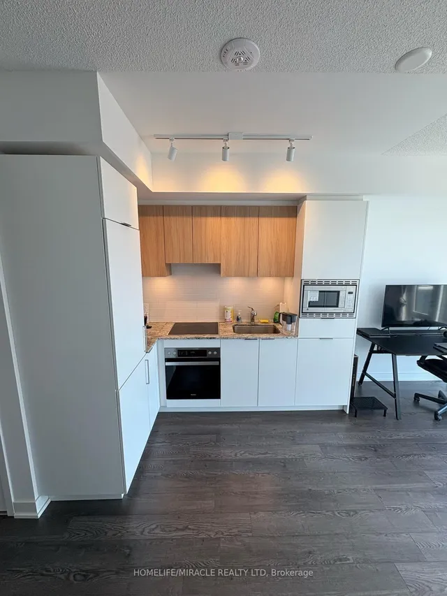 50 O'neill Rd #2509, Toronto 5