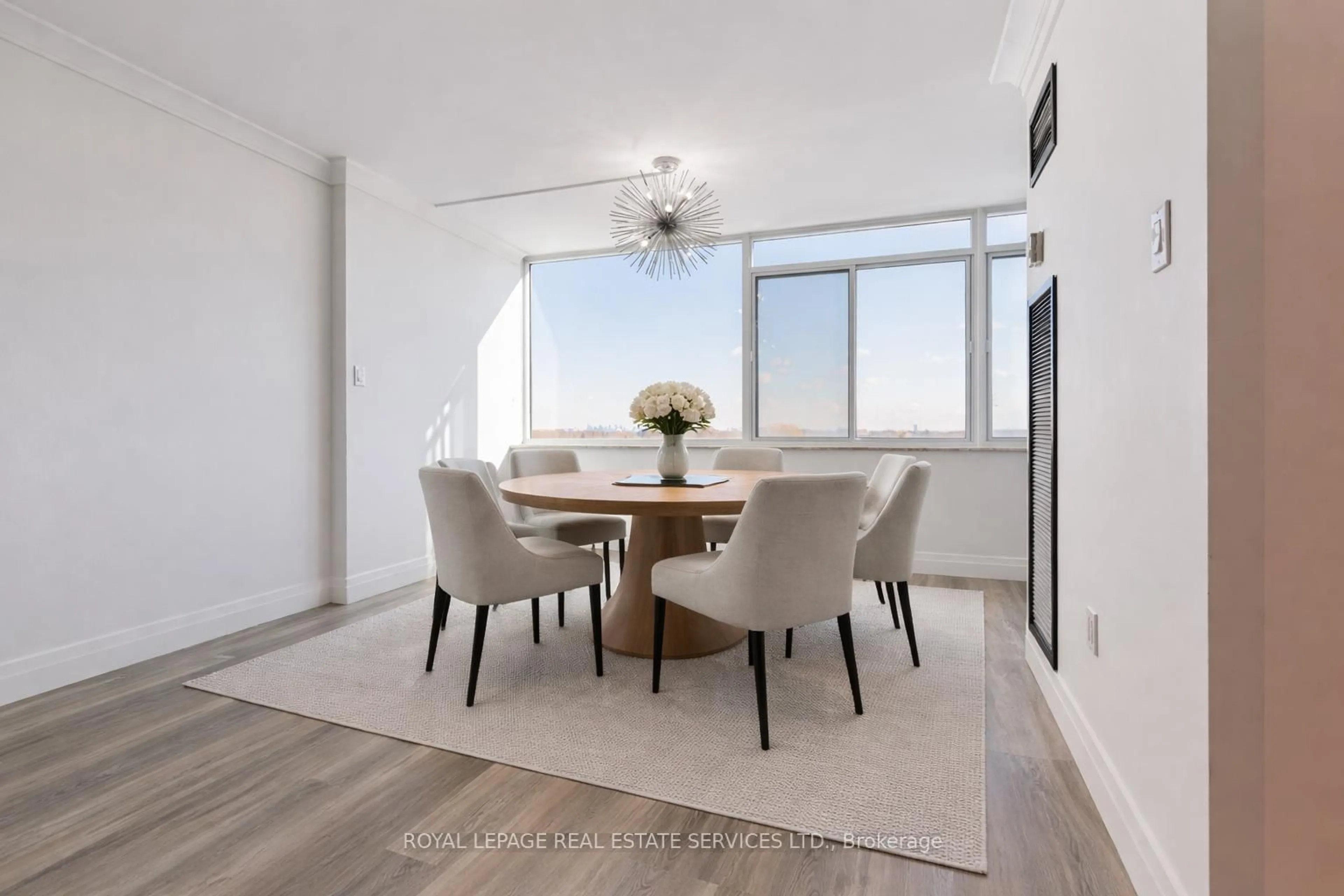 Dining room, unknown for 3000 Bathurst St #706, Toronto Ontario M6B 3B4