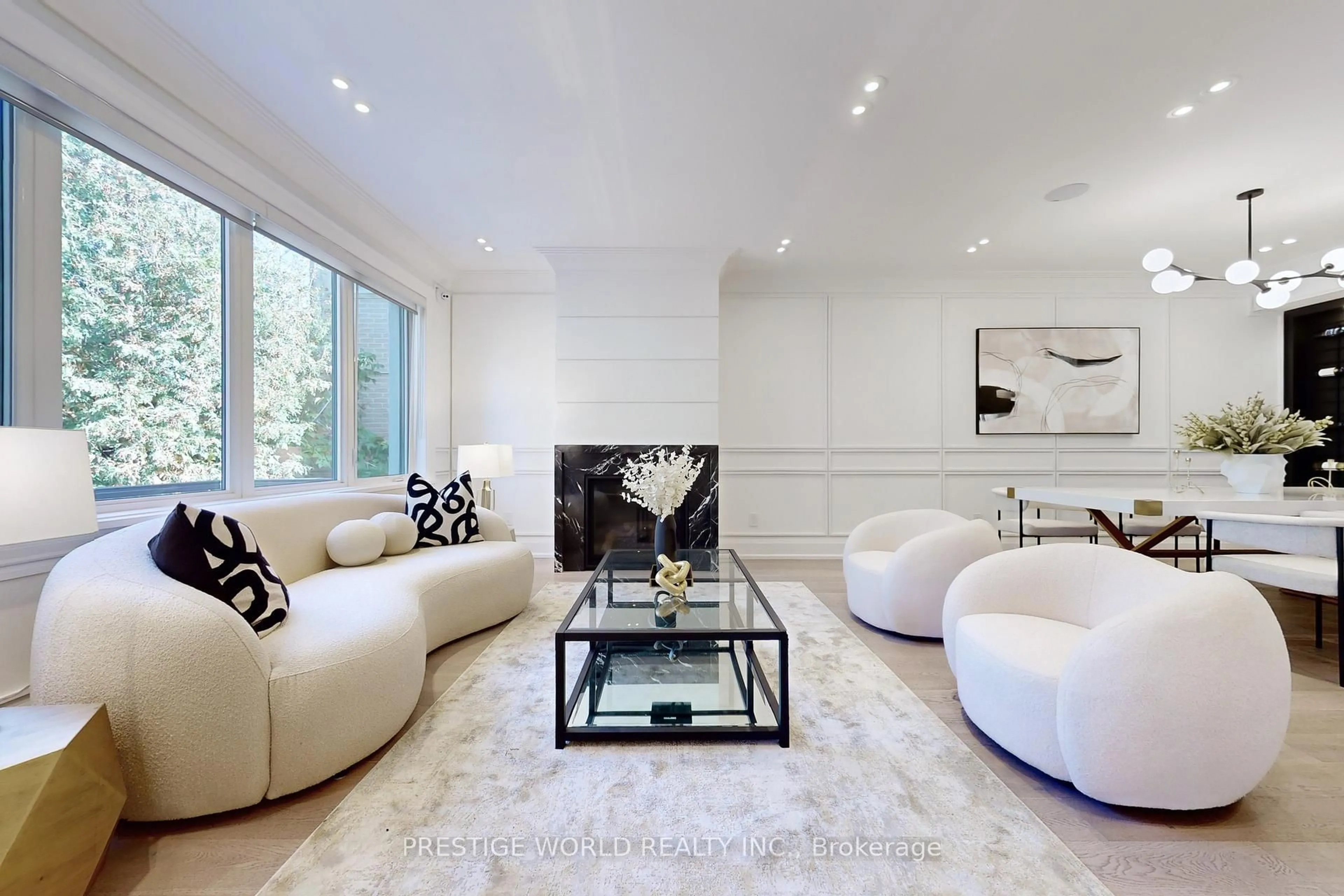 Living room with furniture, unknown for 500 Hounslow Ave, Toronto Ontario M2R 1J2