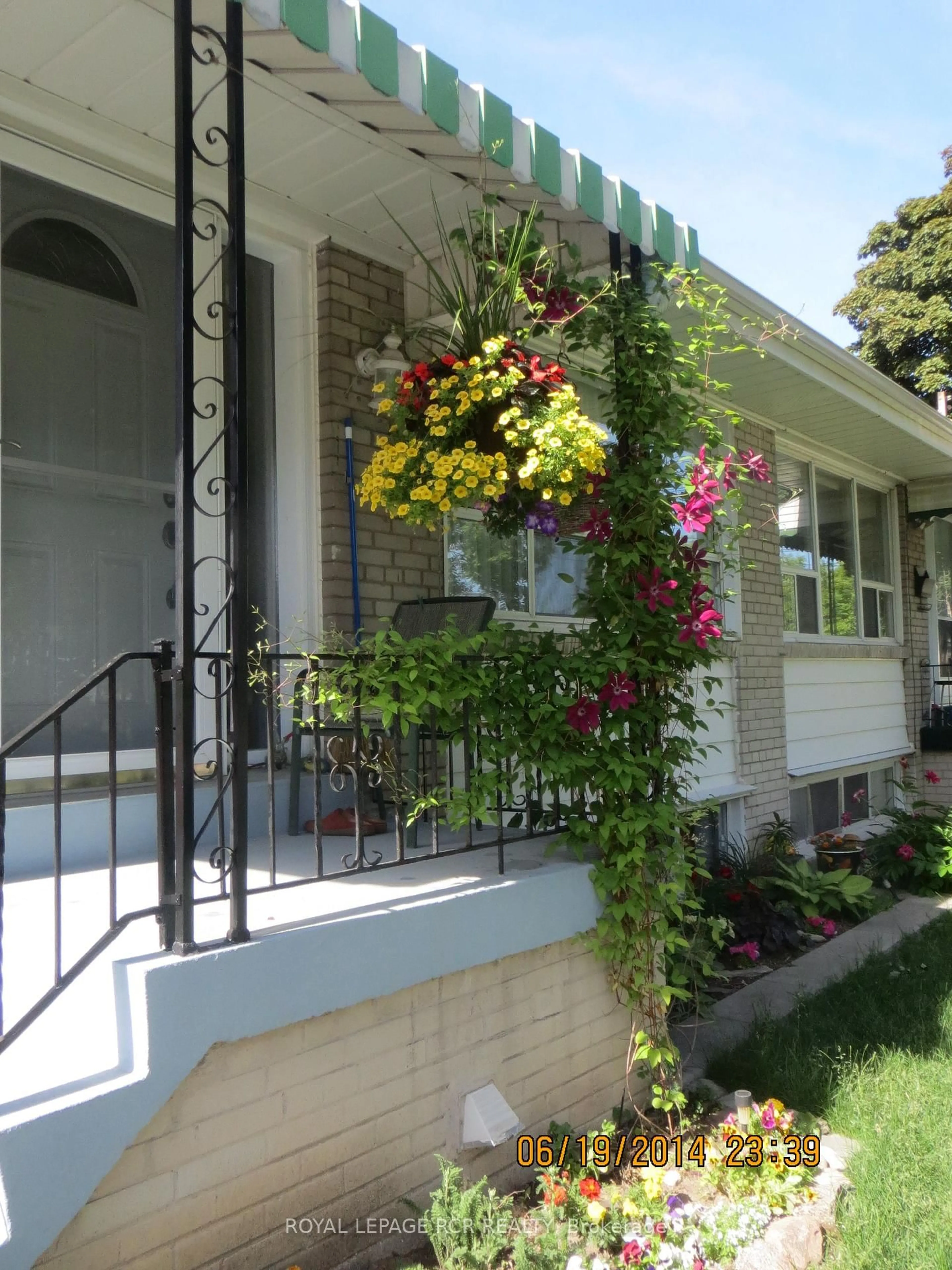 Unknown for 6 Ailsa Craig Crt, Toronto Ontario M2R 2B8