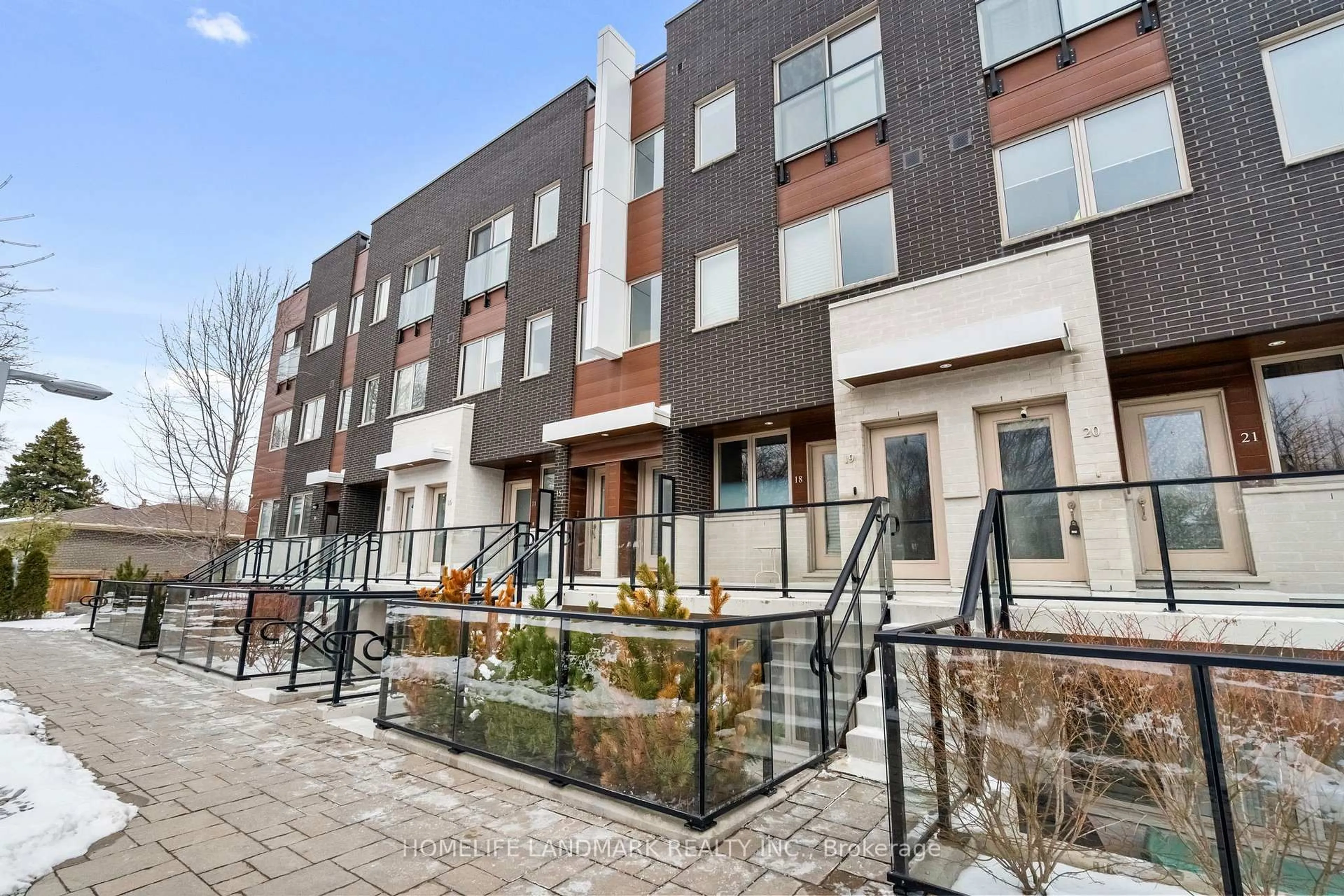 Patio, street for 780 Sheppard Ave #TH 17, Toronto Ontario M2K 0E8
