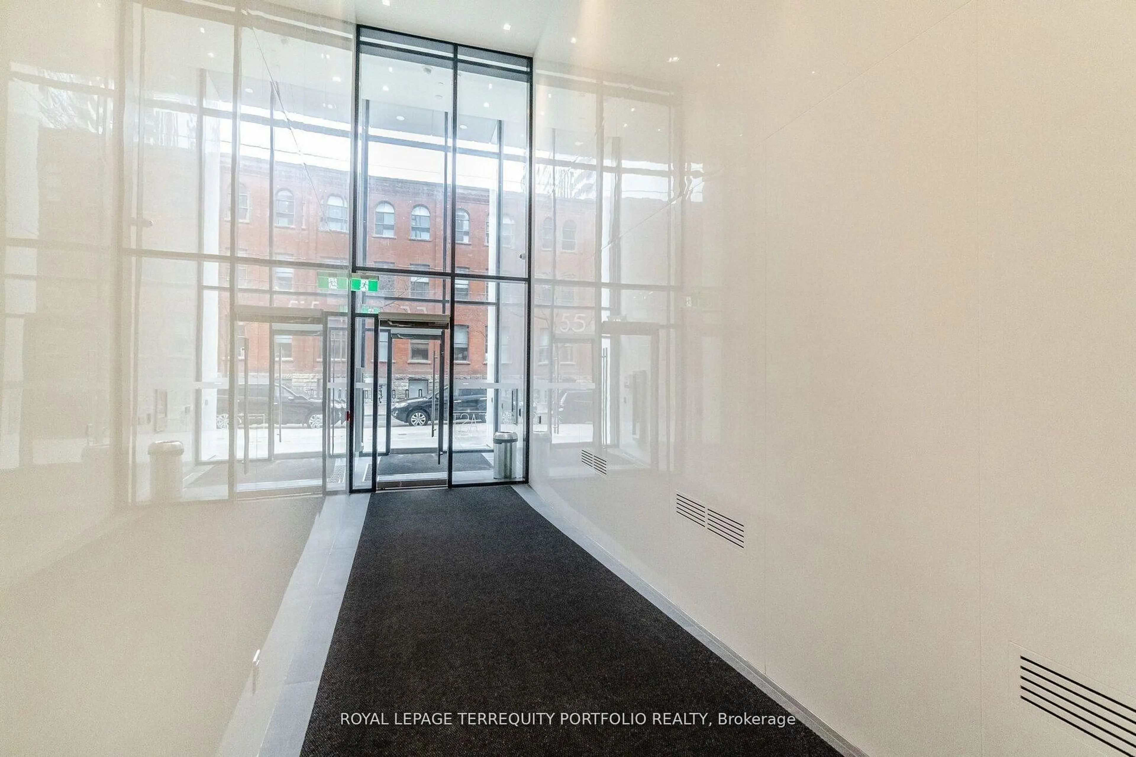 Indoor foyer for 55 Ontario St #309, Toronto Ontario M5A 0T8