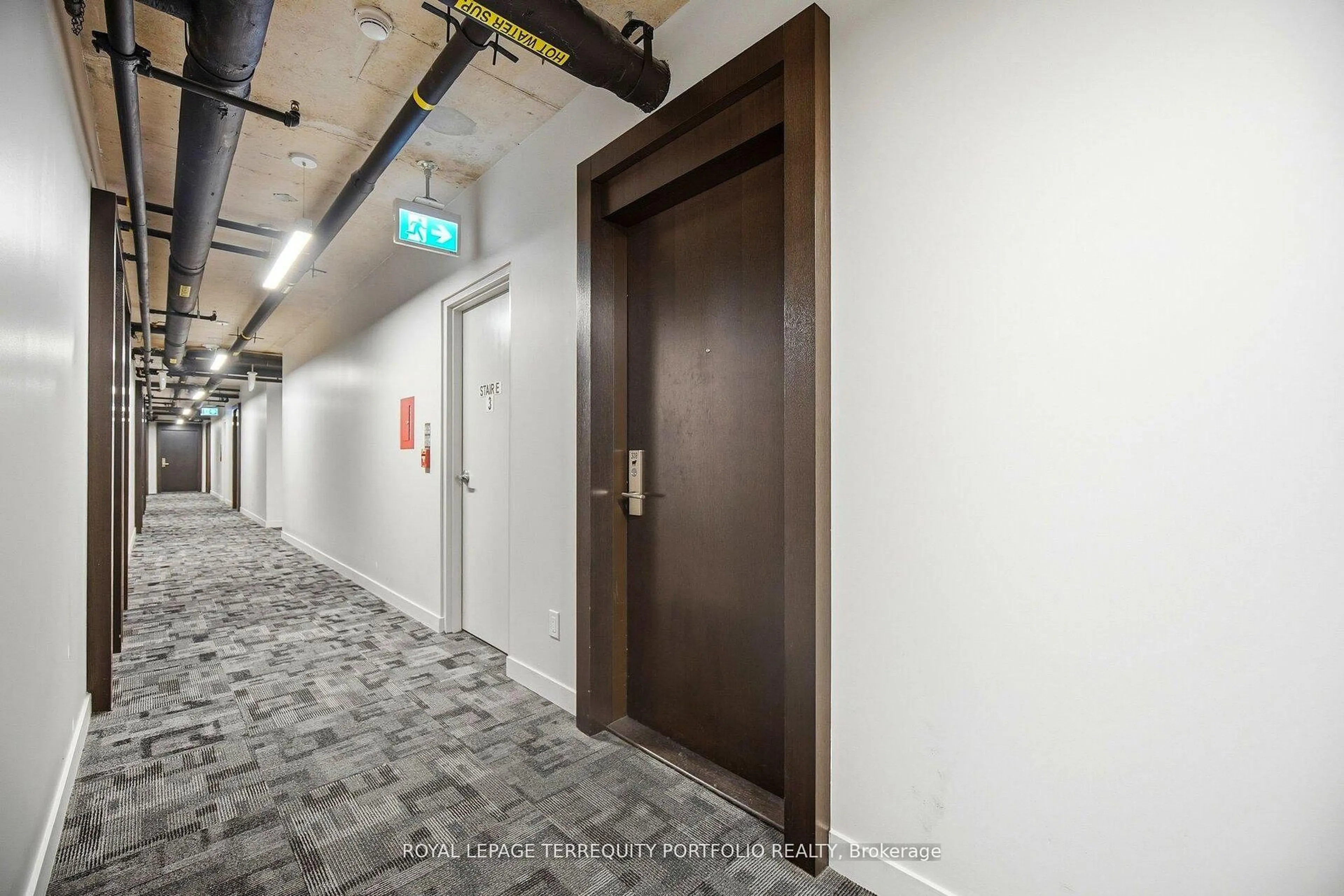 Indoor foyer for 55 Ontario St #309, Toronto Ontario M5A 0T8