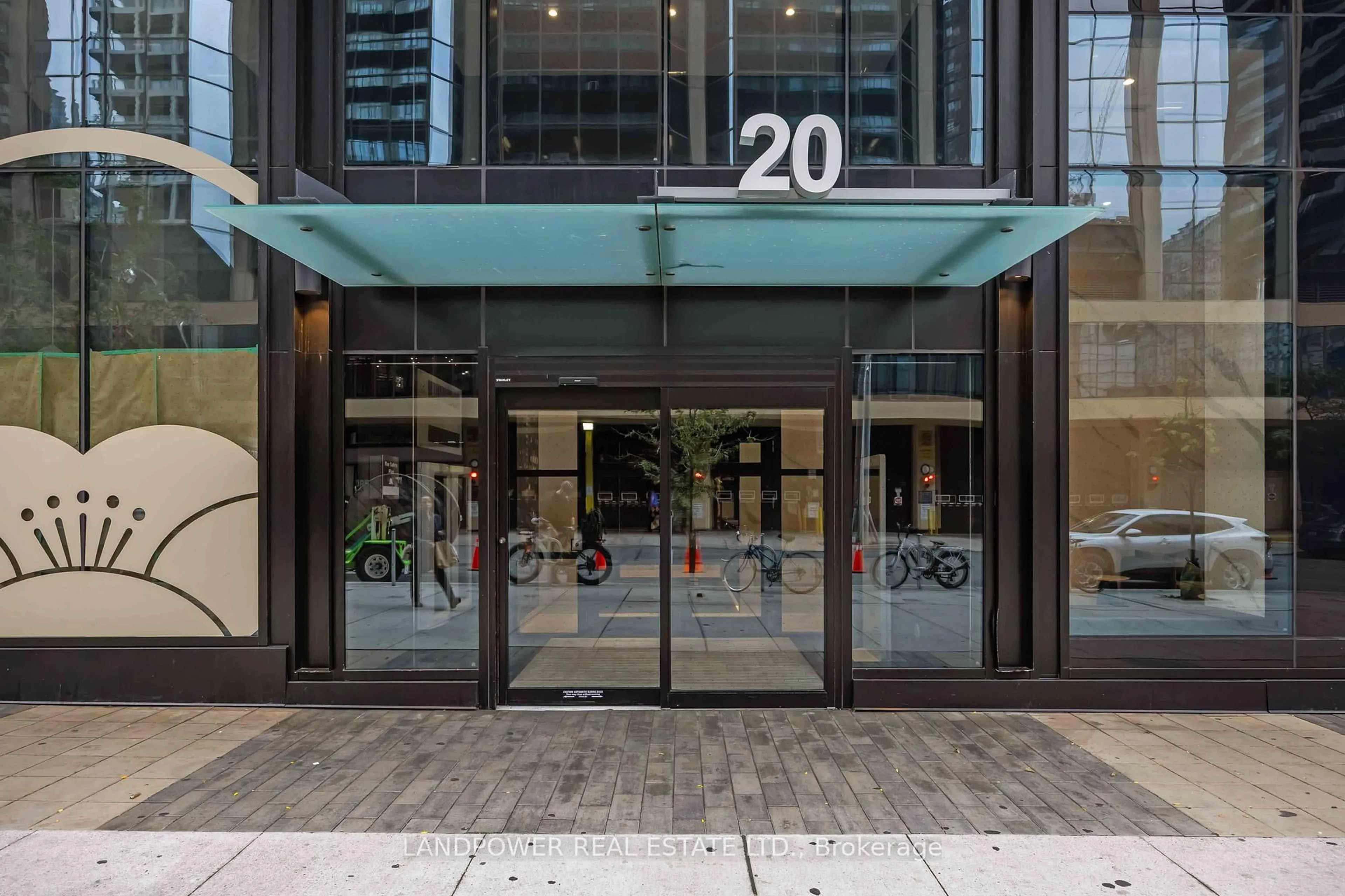 Indoor foyer for 20 Edward St #1917, Toronto Ontario M5G 0C5