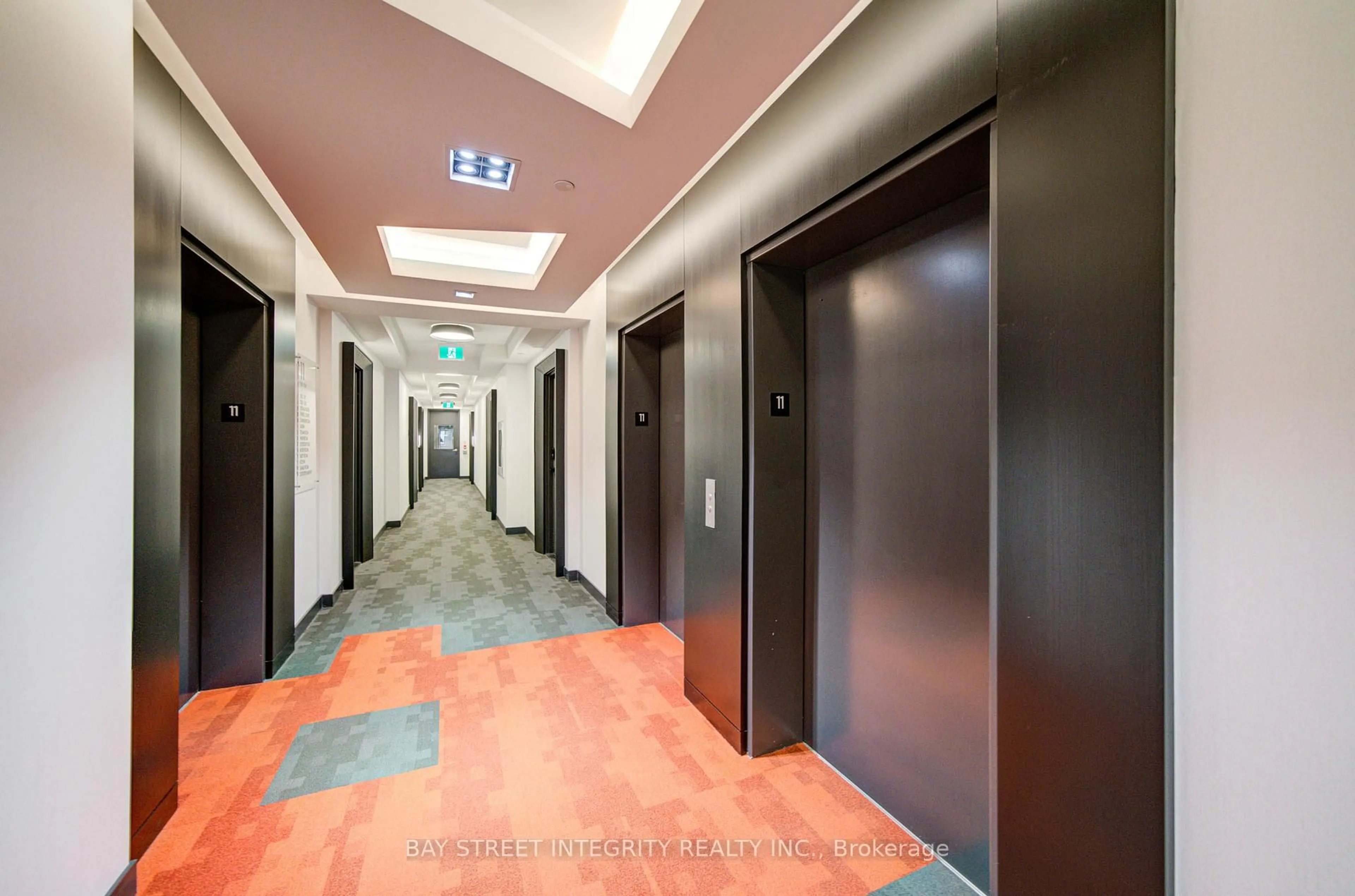 Indoor foyer for 121 Lower Sherbourne St #1126, Toronto Ontario M5A 0W8