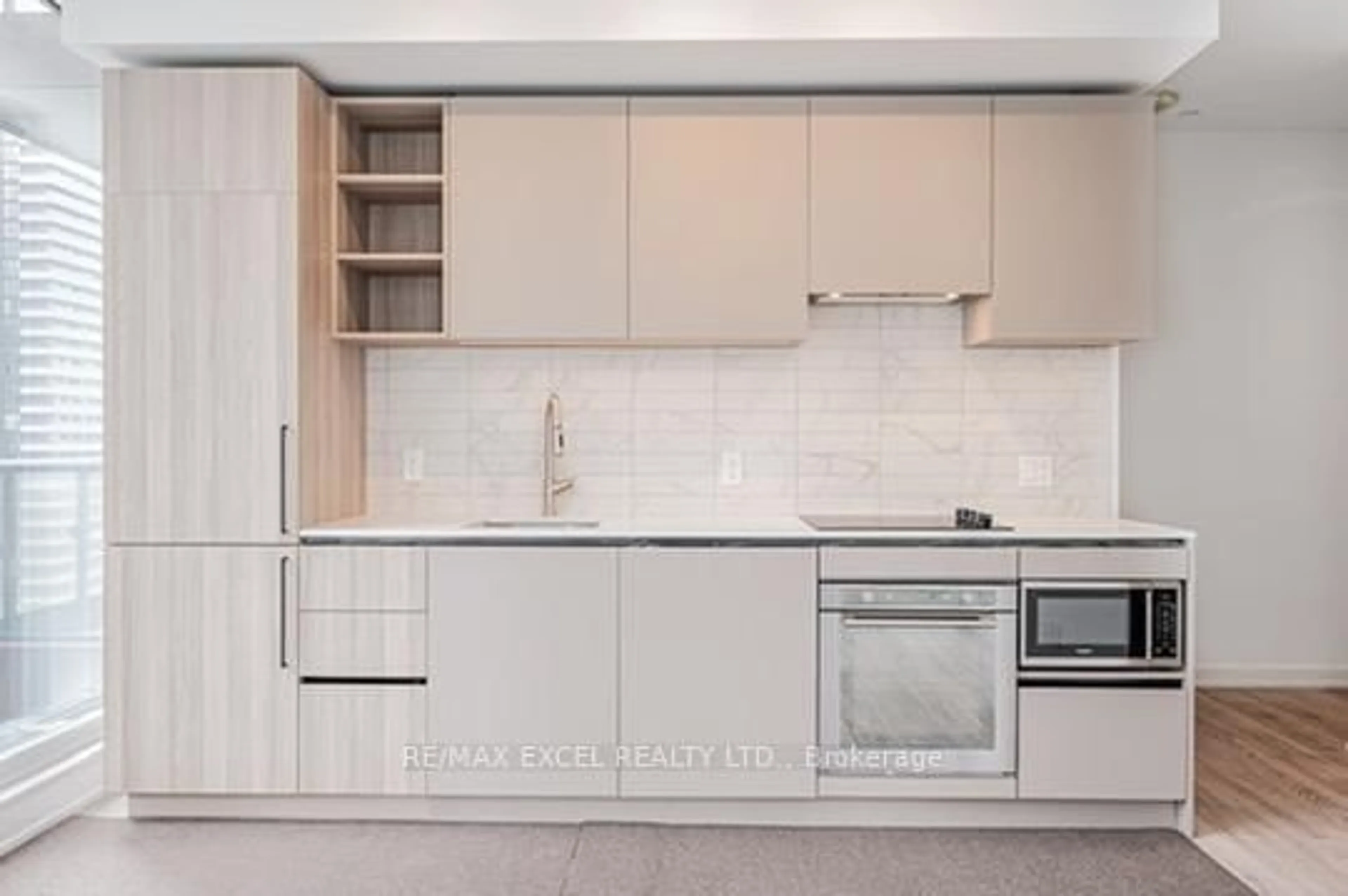 Standard kitchen, unknown for 55 Mercer St #2809, Toronto Ontario M5V 0W4