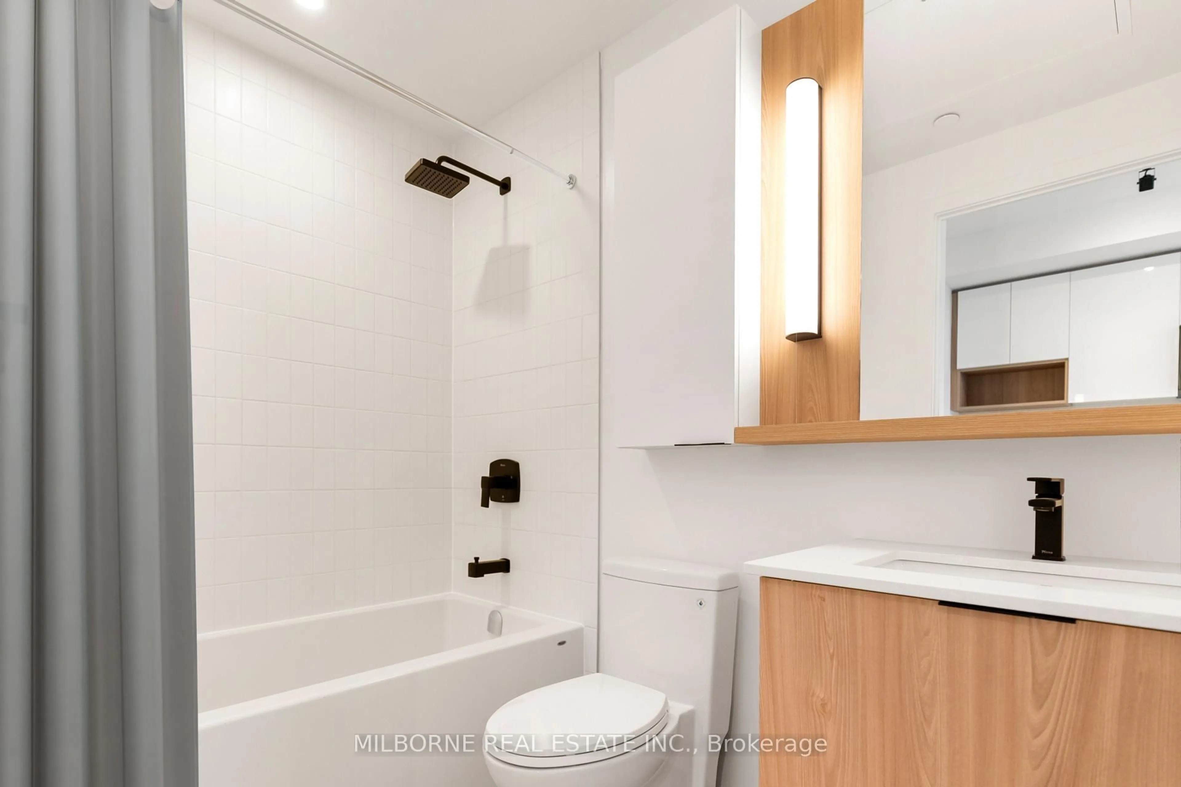 Standard bathroom, unknown for 5 Defries St #3609, Toronto Ontario M5A 0W7