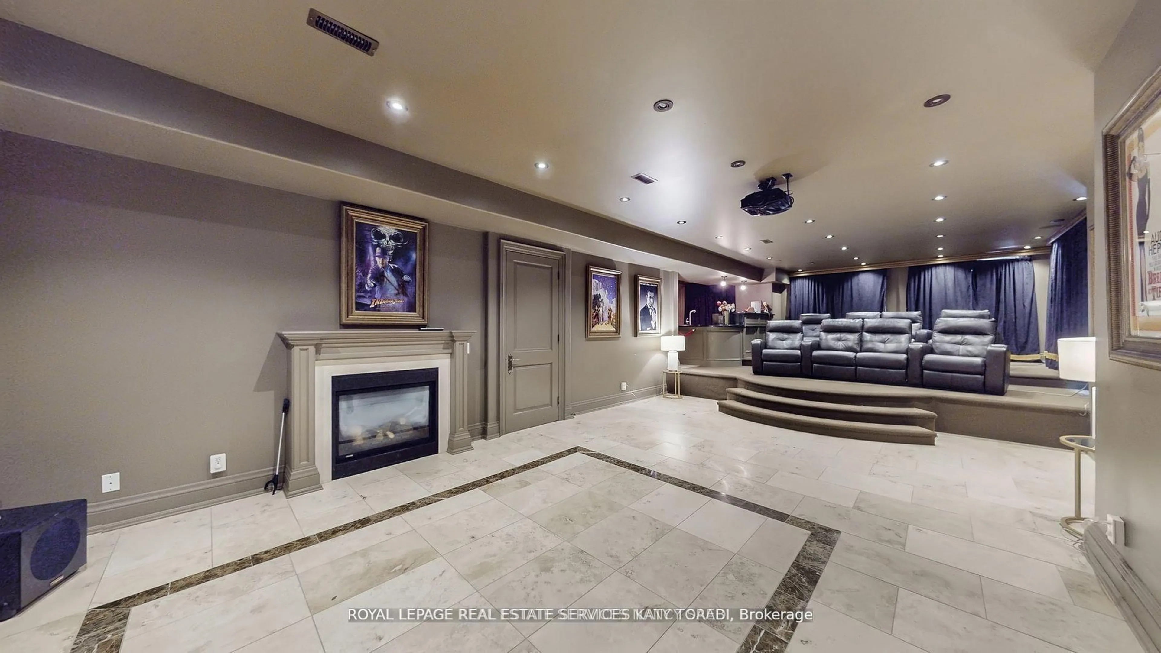 Lobby for 1B Carluke Cres, Toronto Ontario M2L 2H7