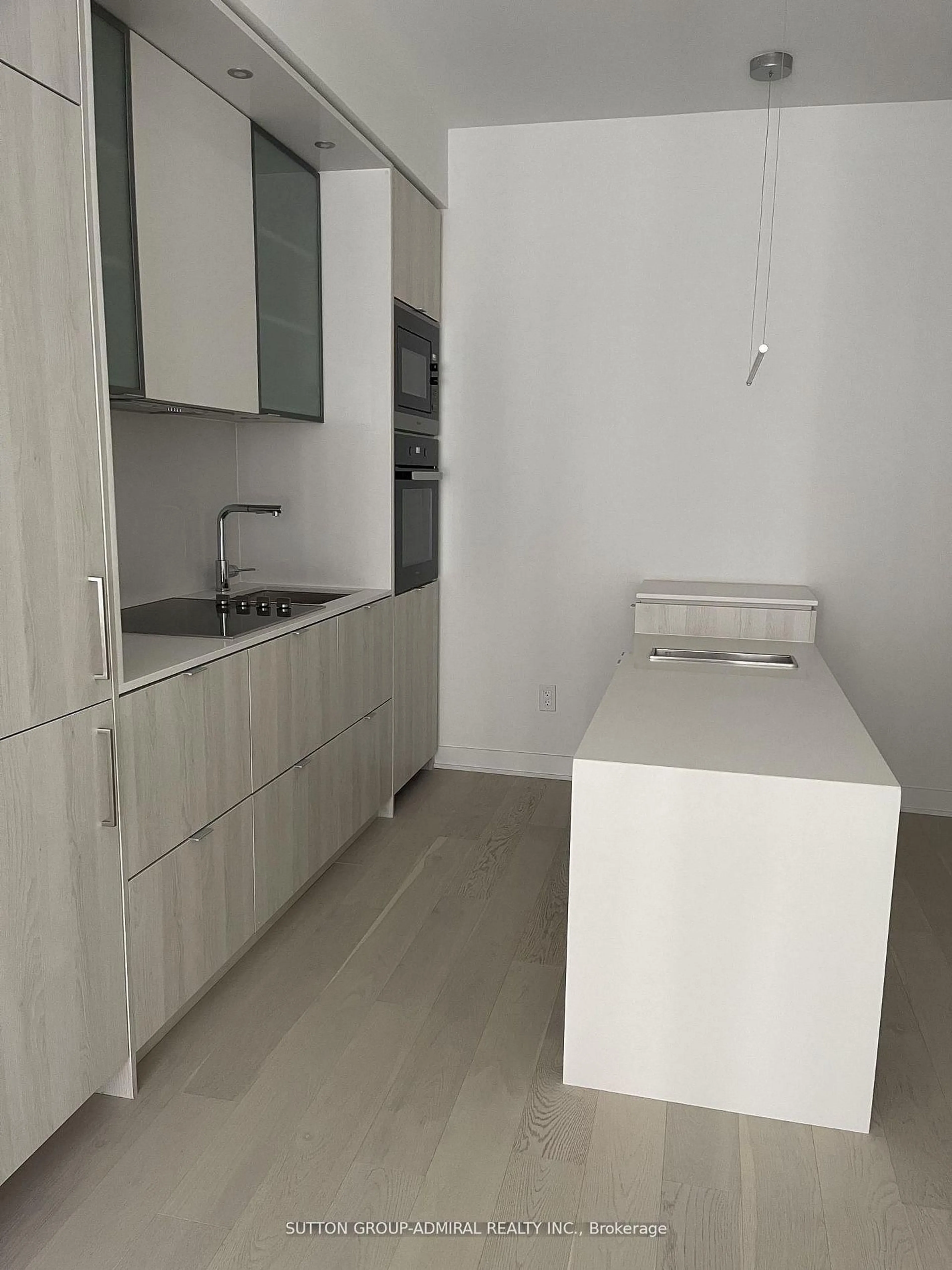 Standard kitchen, unknown for 11 Yorkville Ave #3505, Toronto Ontario M4W 0B7