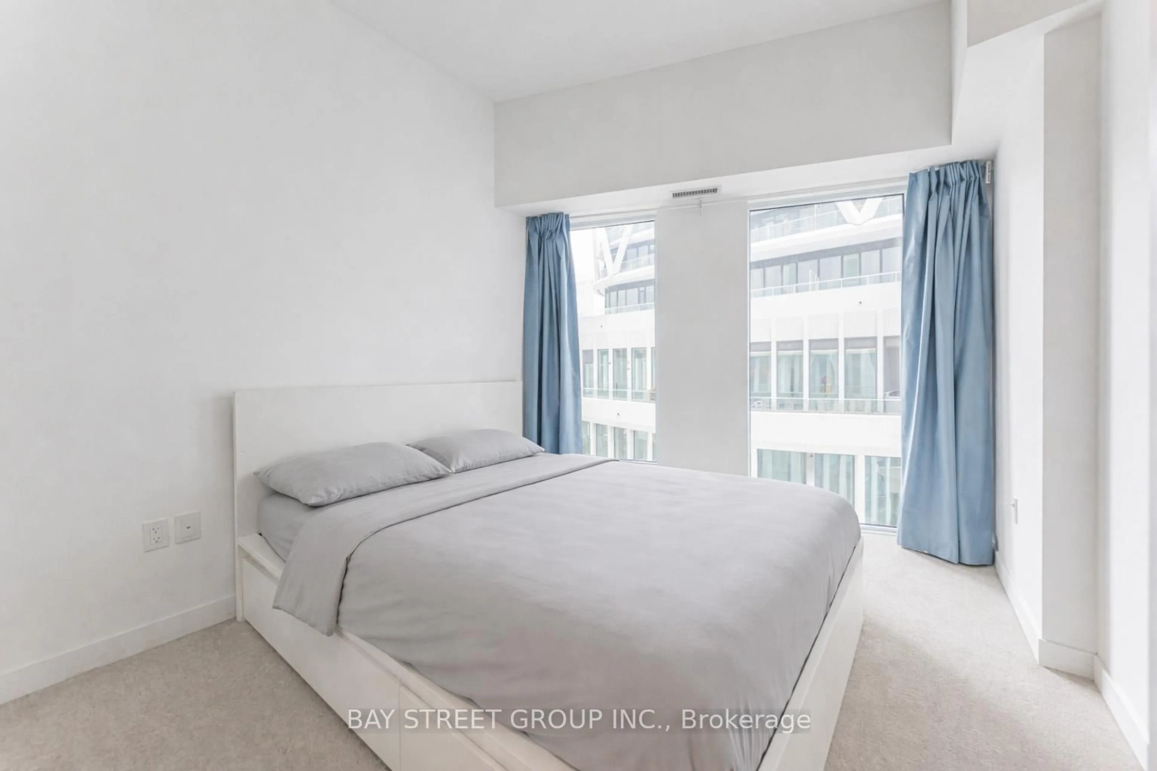 Bedroom with bed, unknown for 238 Simcoe St #606, Toronto Ontario M5T 3B9