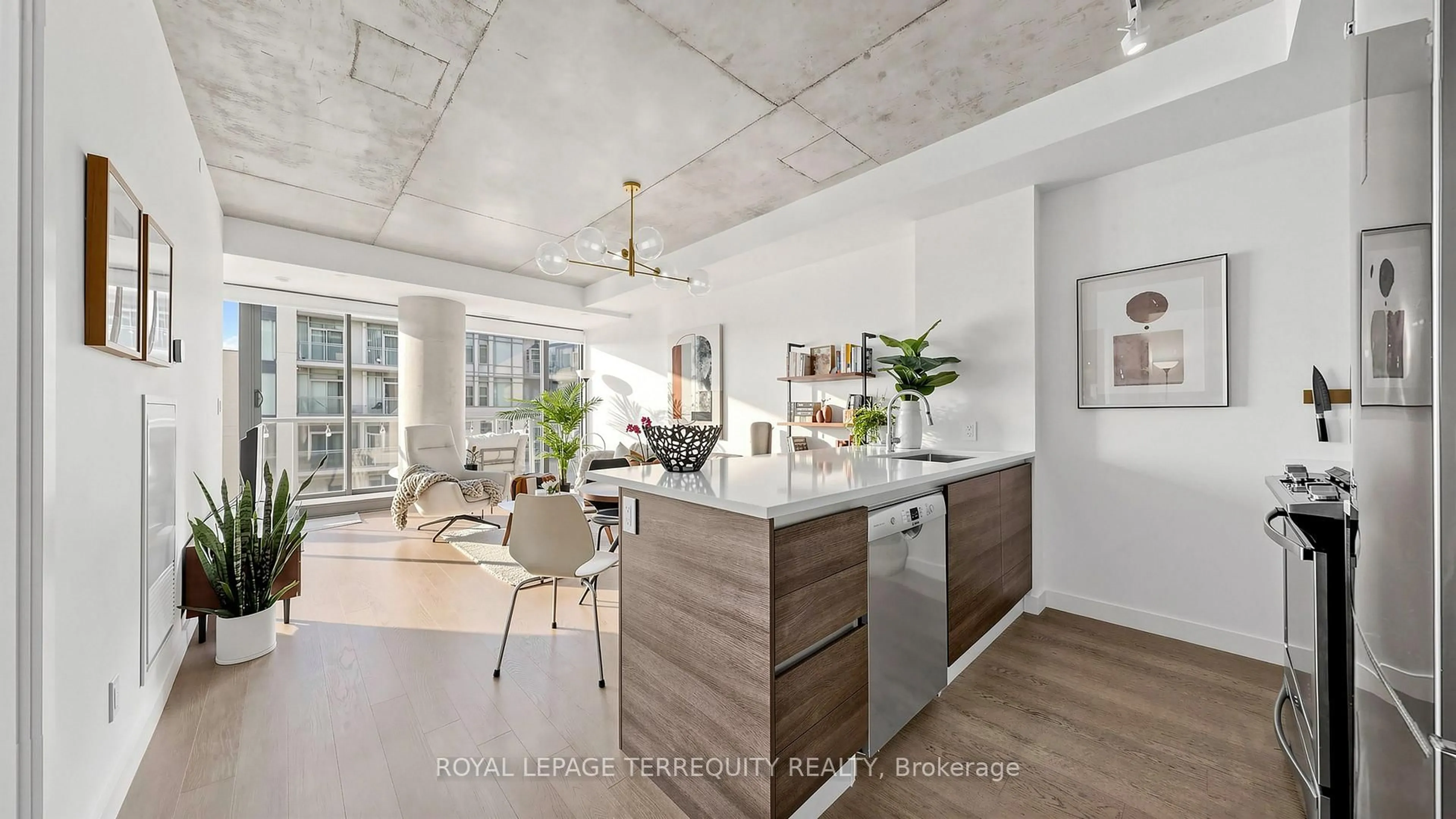 Open concept kitchen, unknown for 111 Bathurst St #1313, Toronto Ontario M5V 0M9