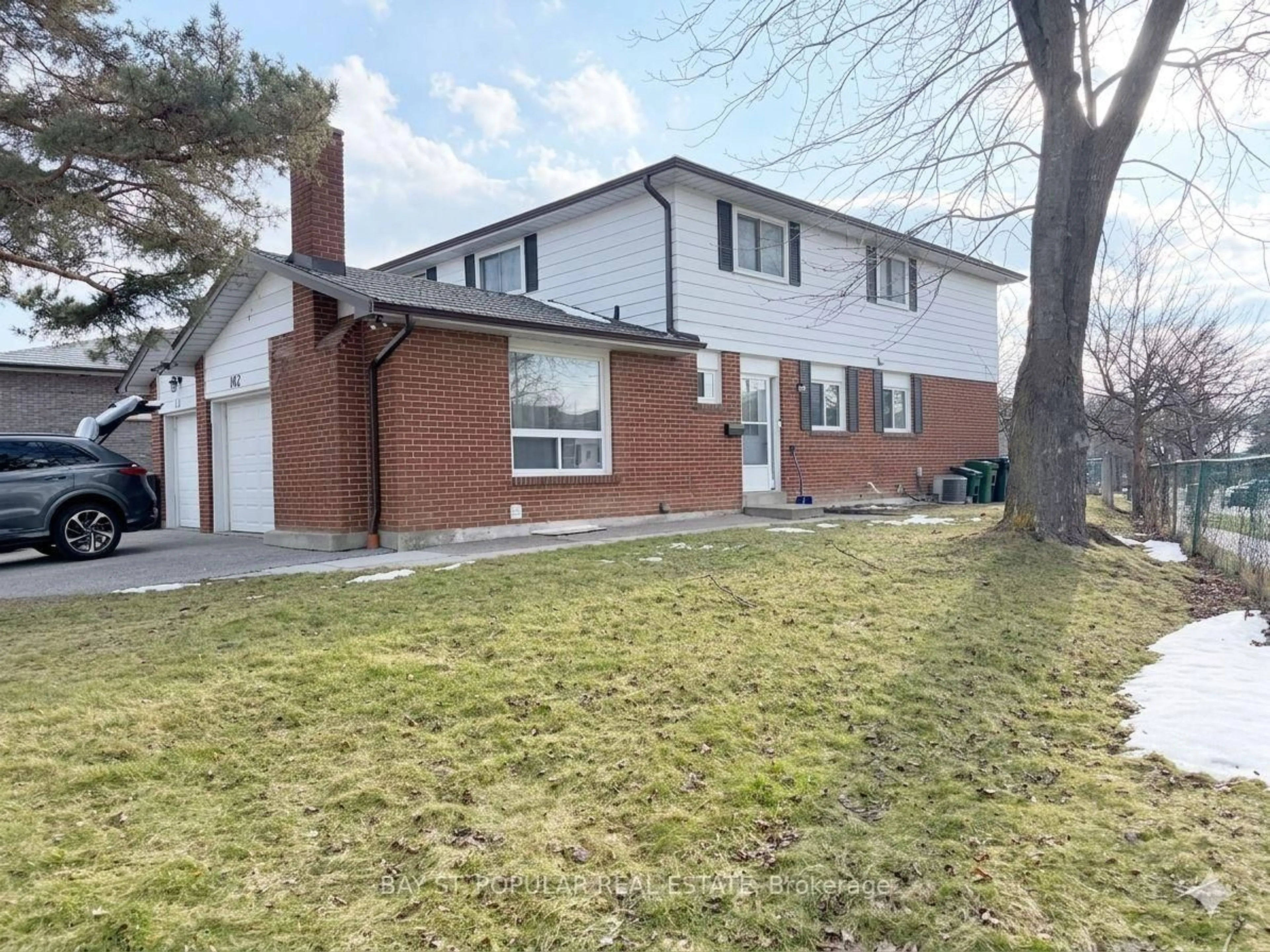 Unknown for 162 Shawnee Circ, Toronto Ontario M2H 2Y2