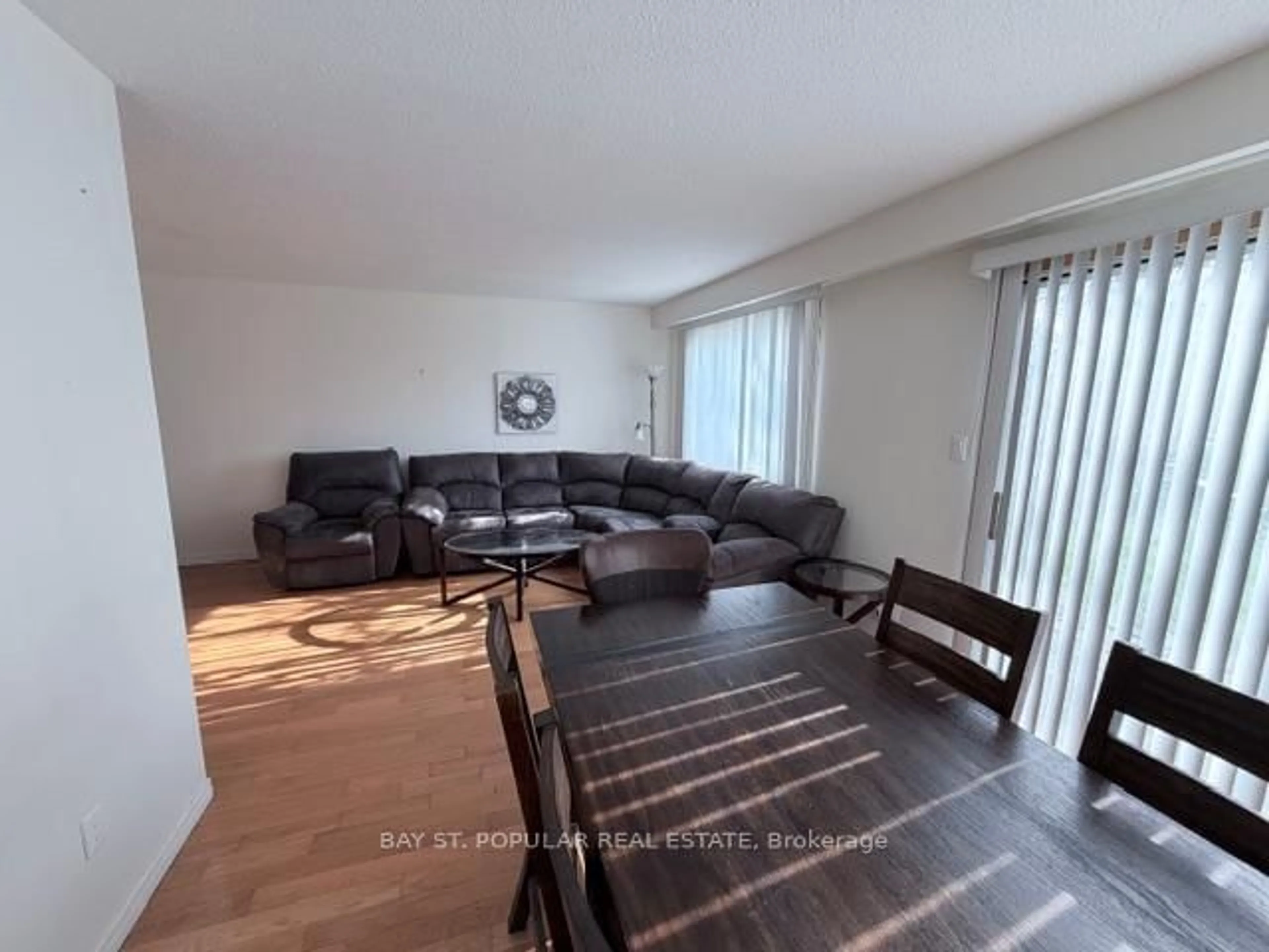 A pic of a room for 162 Shawnee Circ, Toronto Ontario M2H 2Y2