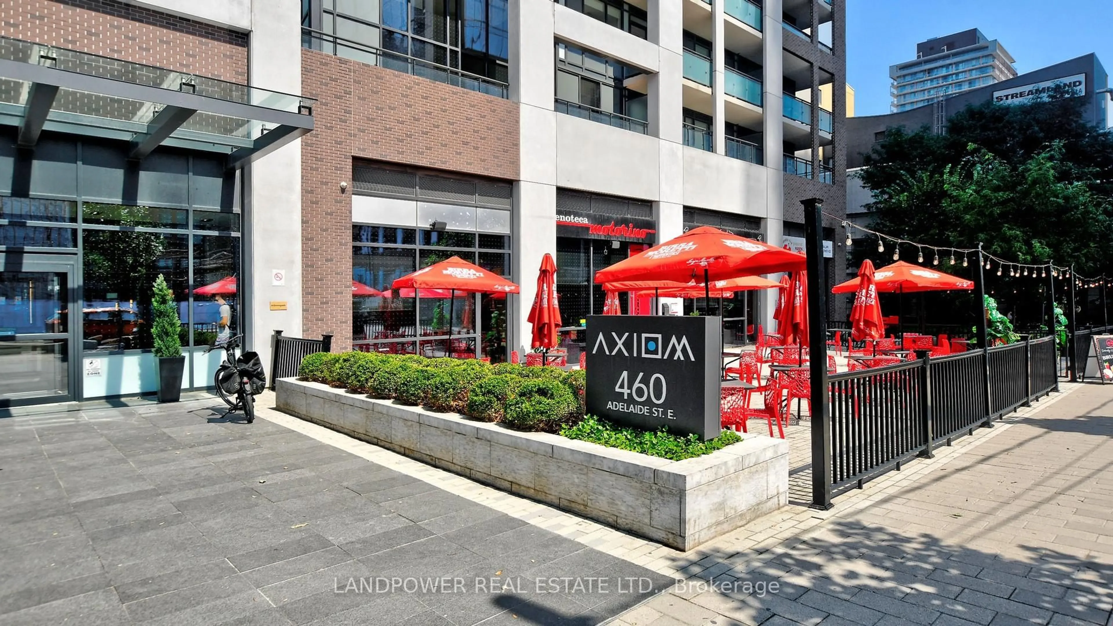 Patio, street for 460 Adelaide St #639, Toronto Ontario M5A 1N6