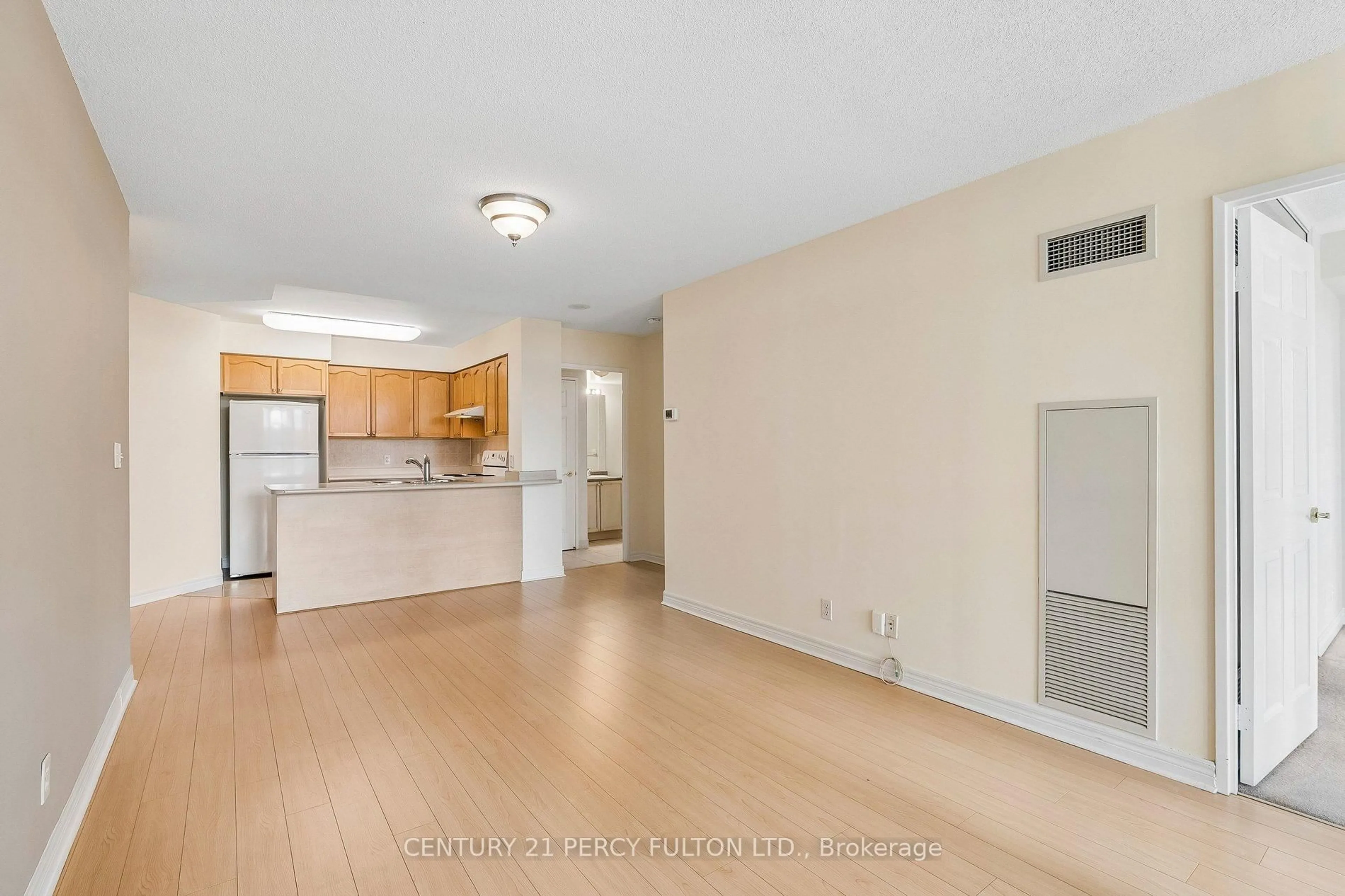 A pic of a room for 23 Hollywood Ave #901, Toronto Ontario M2N 7L8