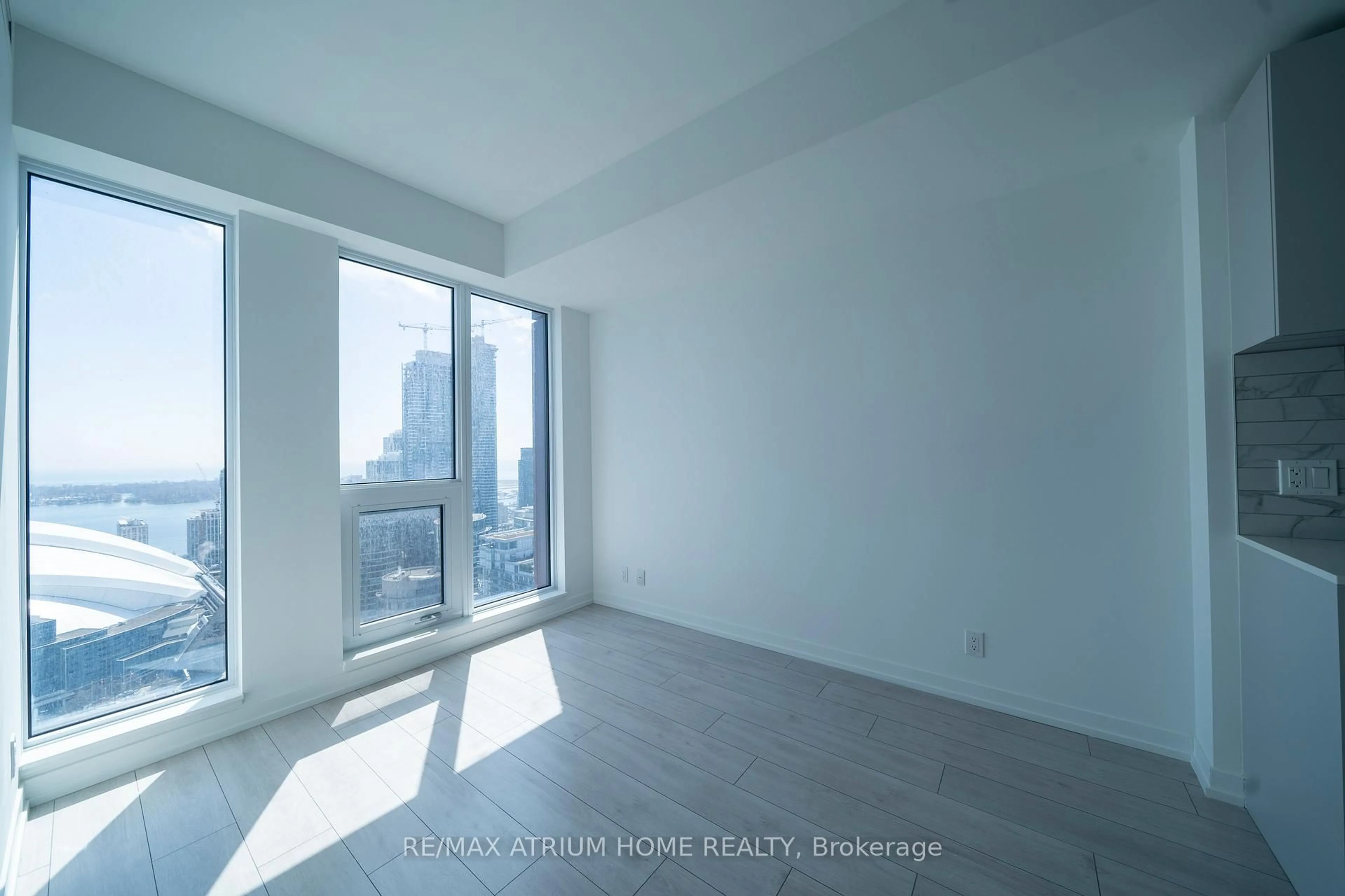 A pic of a room for 55 Mercer St #4212, Toronto Ontario M5V 0W4
