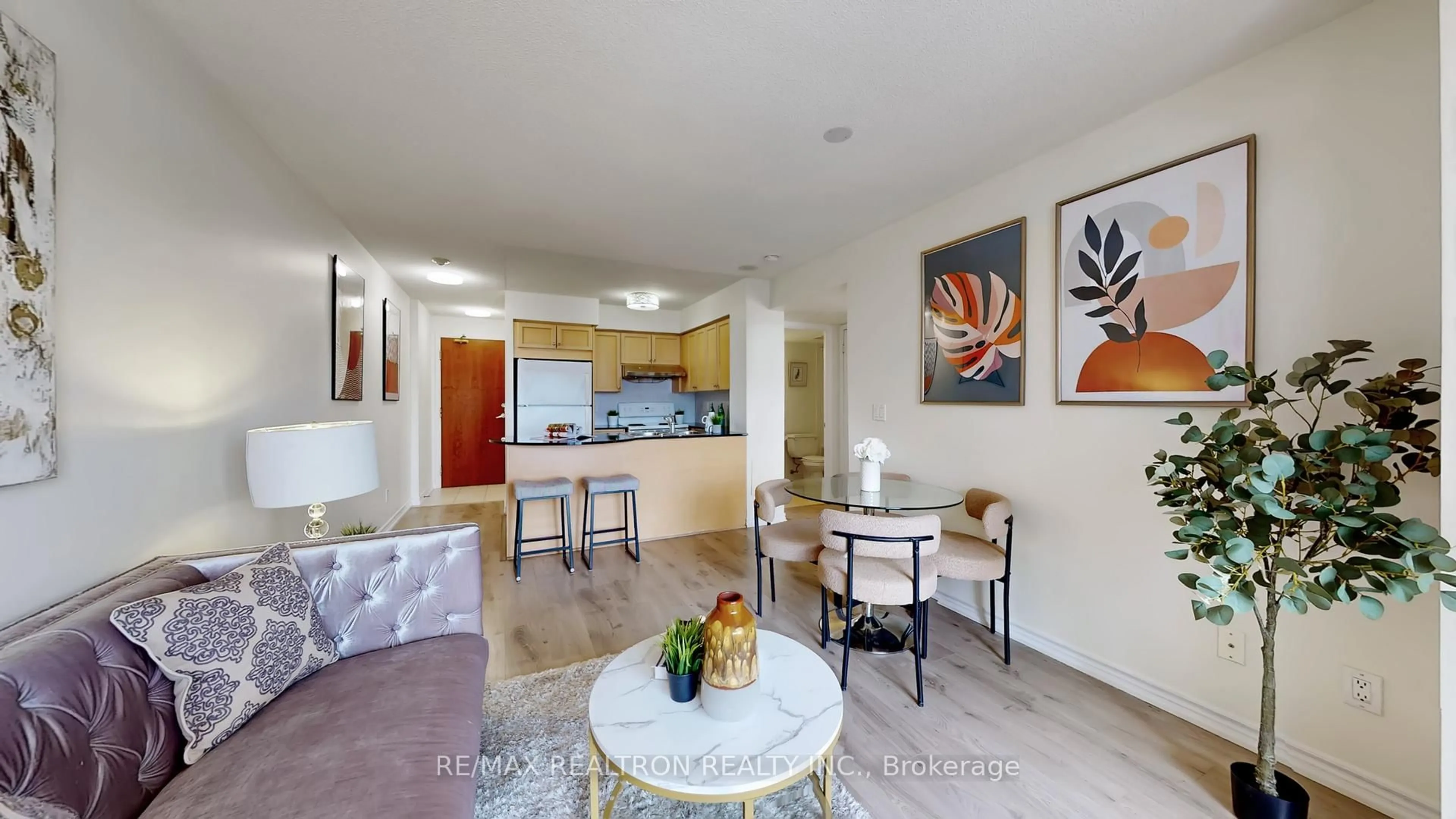 Living room with furniture, unknown for 18 Kenaston Gdns #1606, Toronto Ontario M2K 3C7