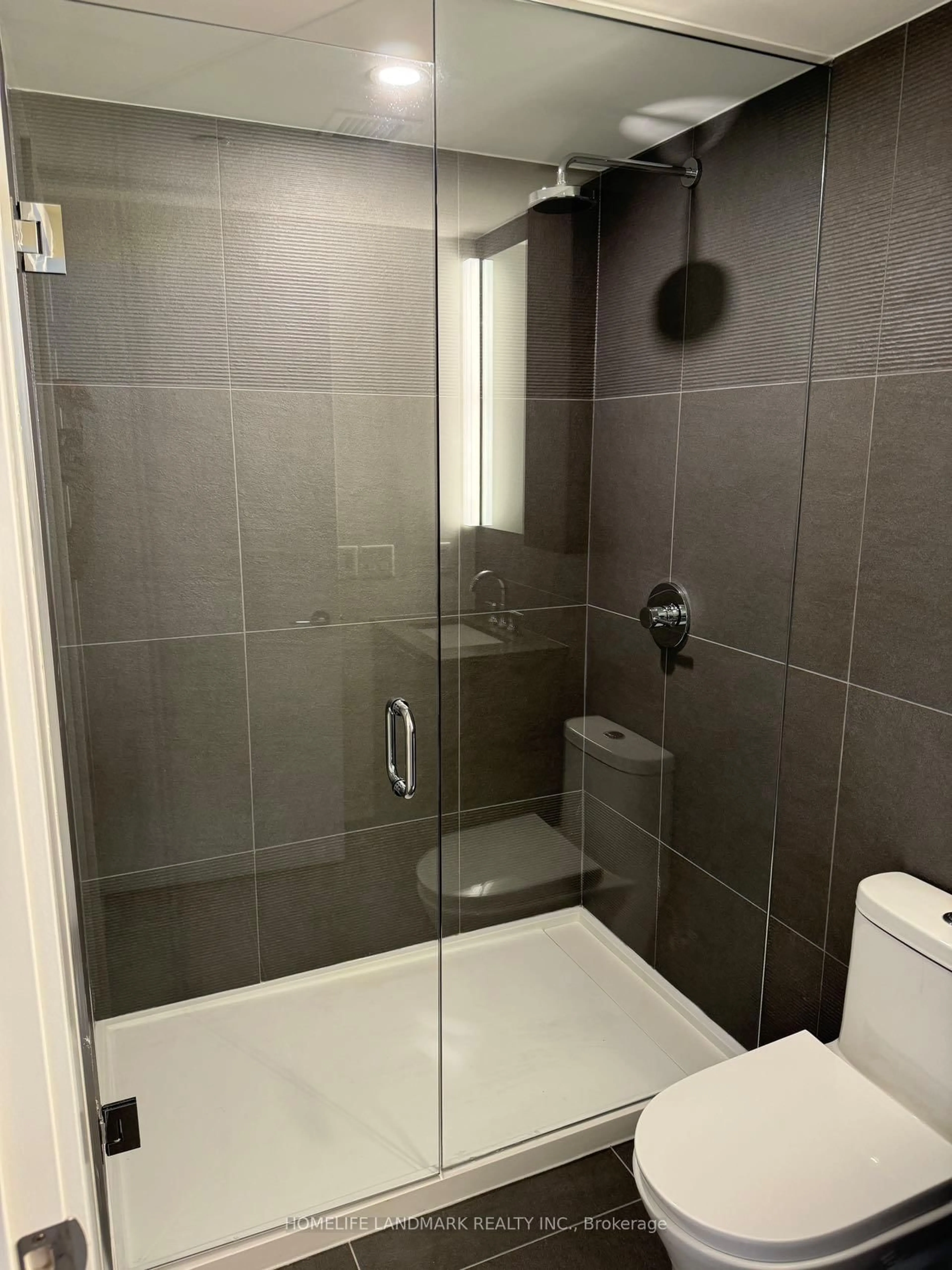 Standard bathroom, unknown for 15 Mercer St #514, Toronto Ontario M5V 1H2