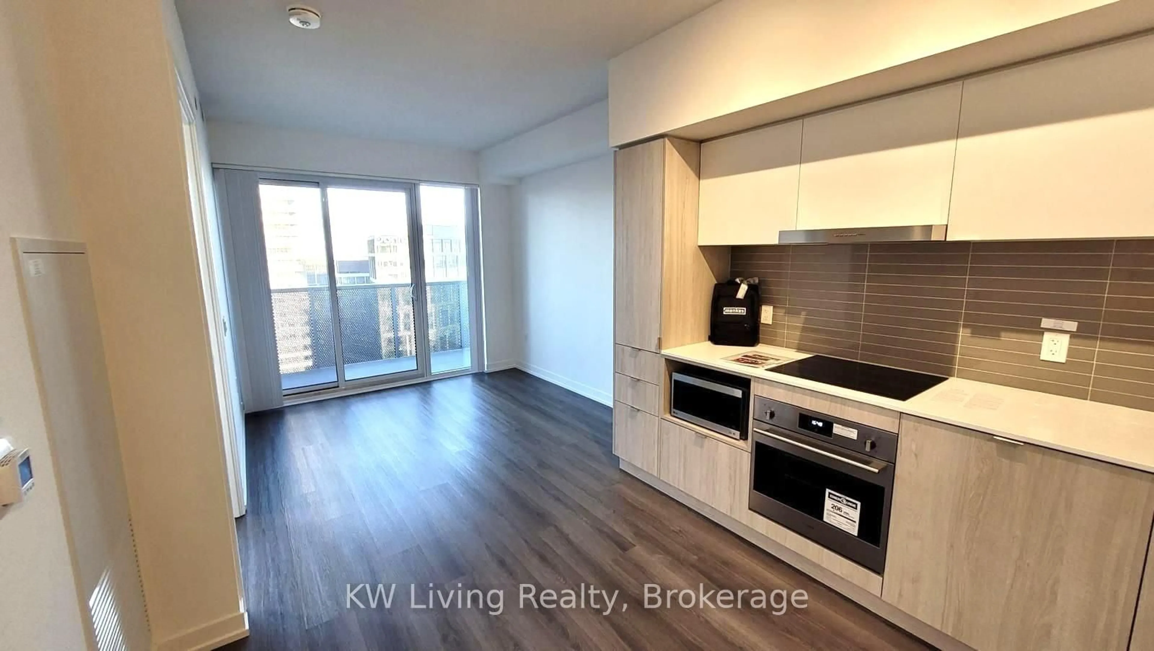 Unknown for 138 Downes St #1905, Toronto Ontario M5E 0E4