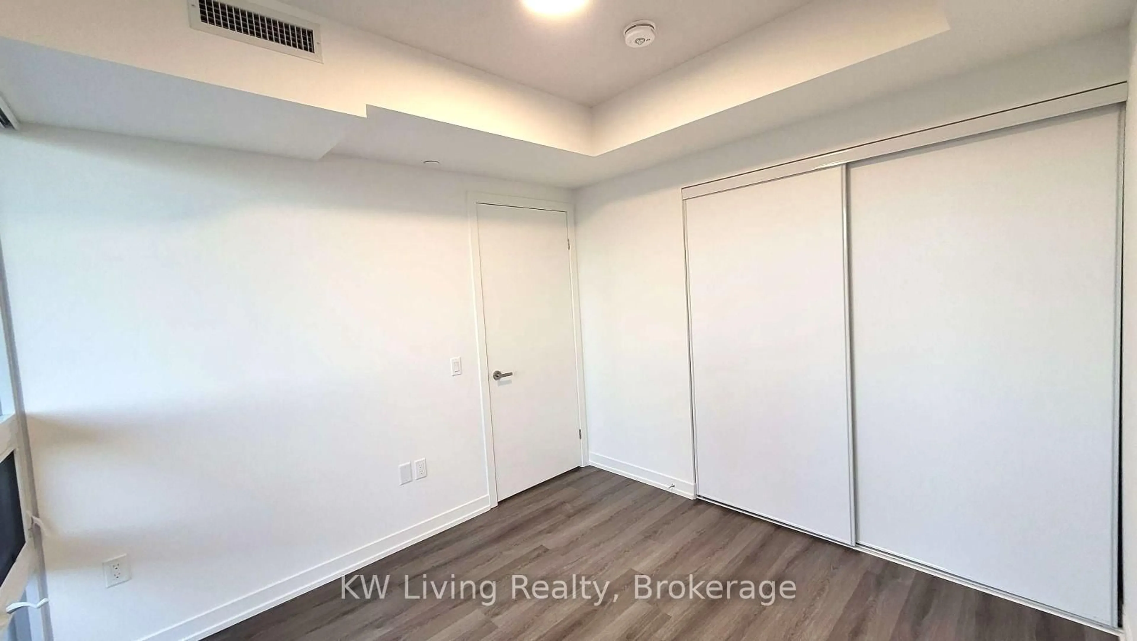 A pic of a room for 138 Downes St #1905, Toronto Ontario M5E 0E4