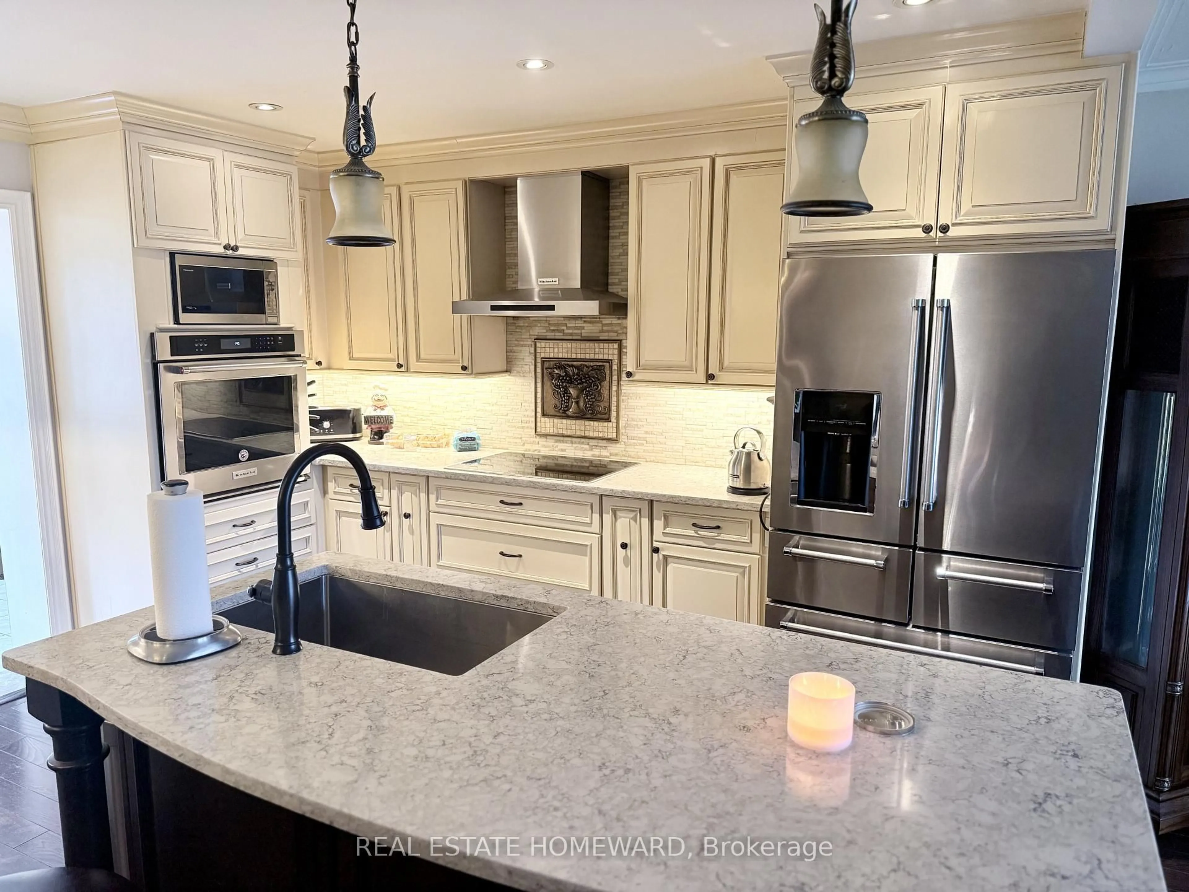 Contemporary kitchen, ceramic/tile floor for 18 Wyndcliff Cres, Toronto Ontario M4A 2K1