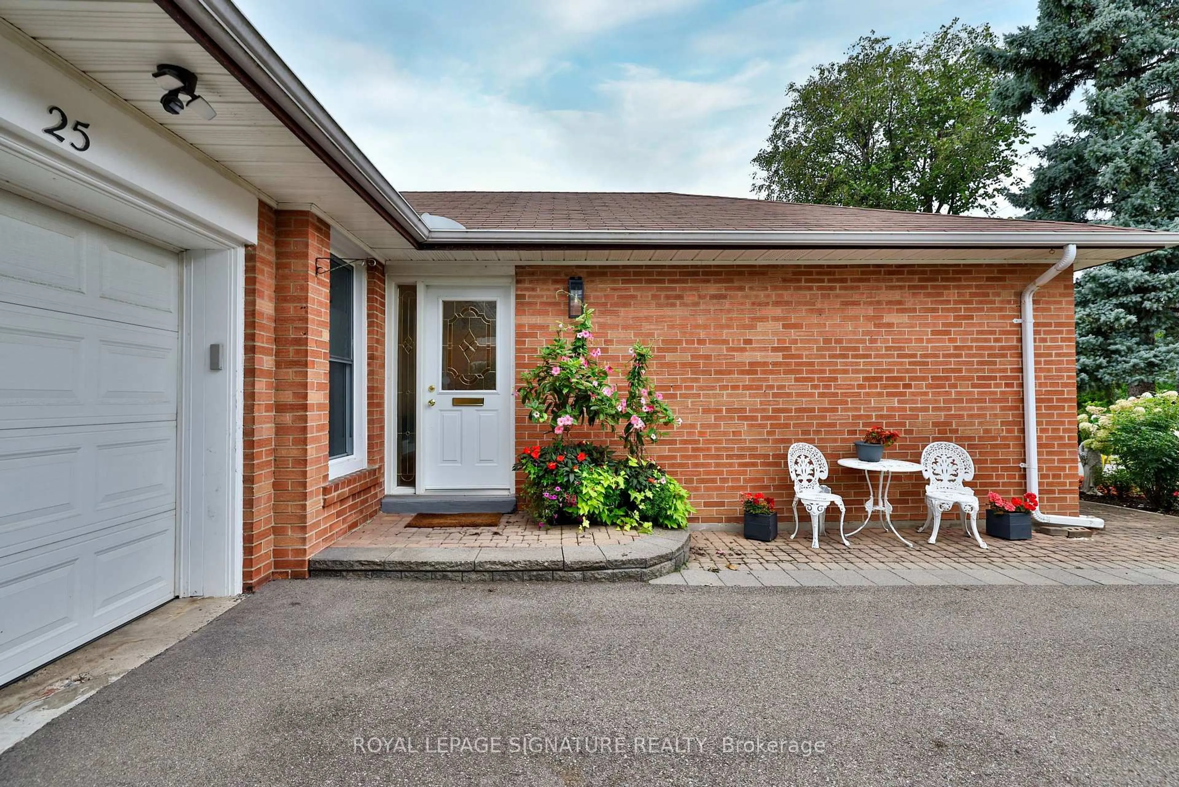 Home with brick exterior material, street for 25 Fenelon Dr, Toronto Ontario M3A 3K2