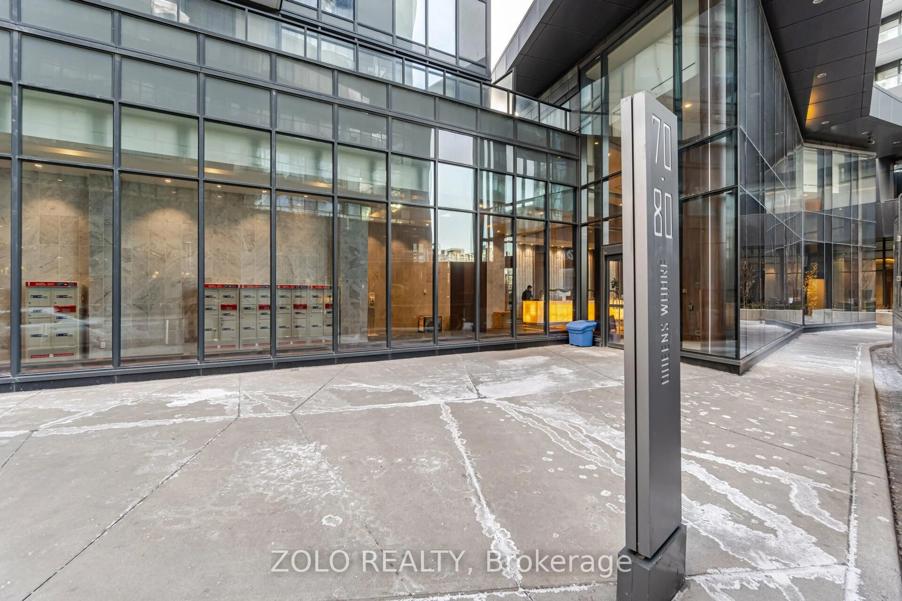 Indoor foyer for 70 Queens Wharf Rd #2111, Toronto Ontario M5V 0J2