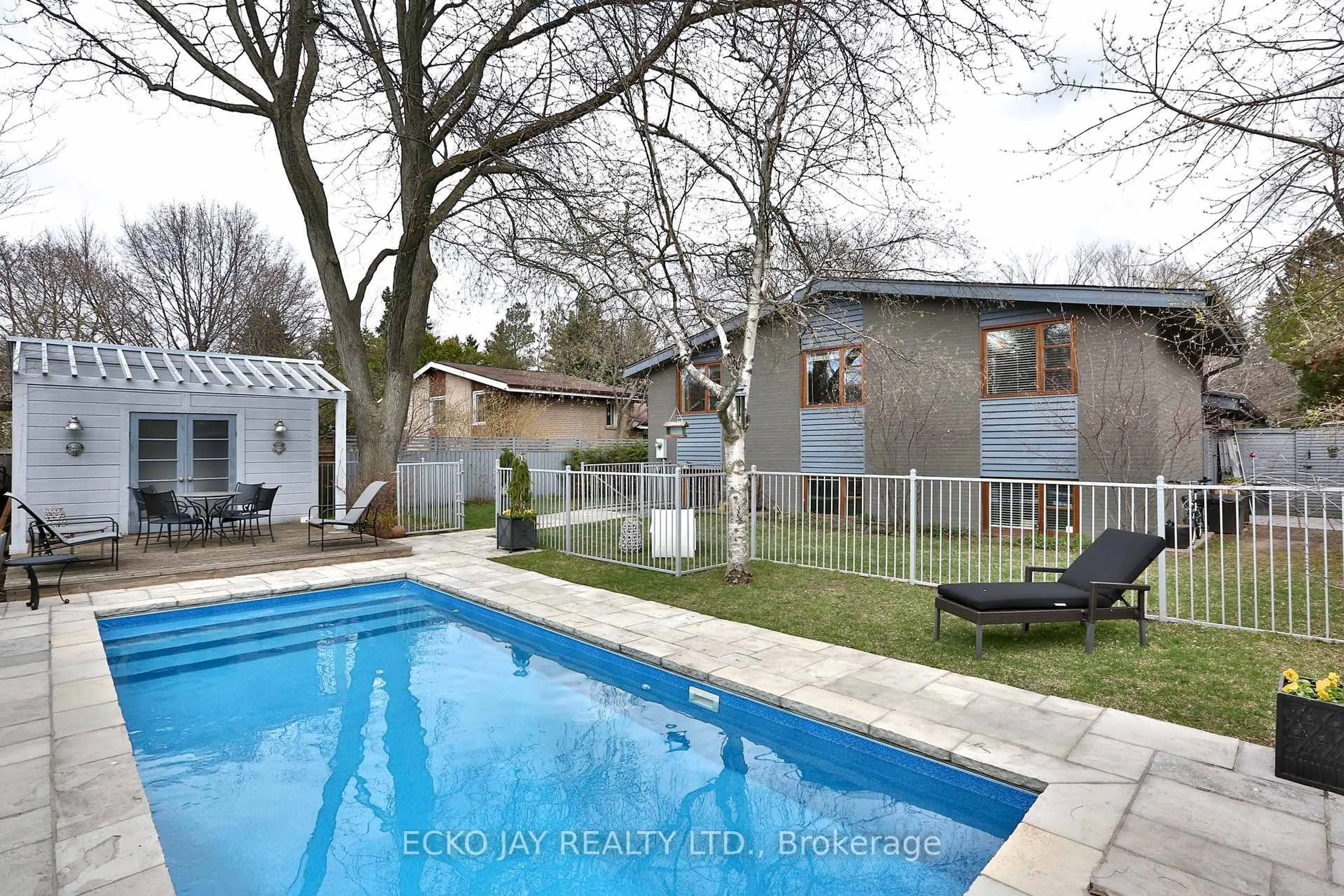 Pool for 61 Lacewood Cres, Toronto Ontario M3A 2Z3