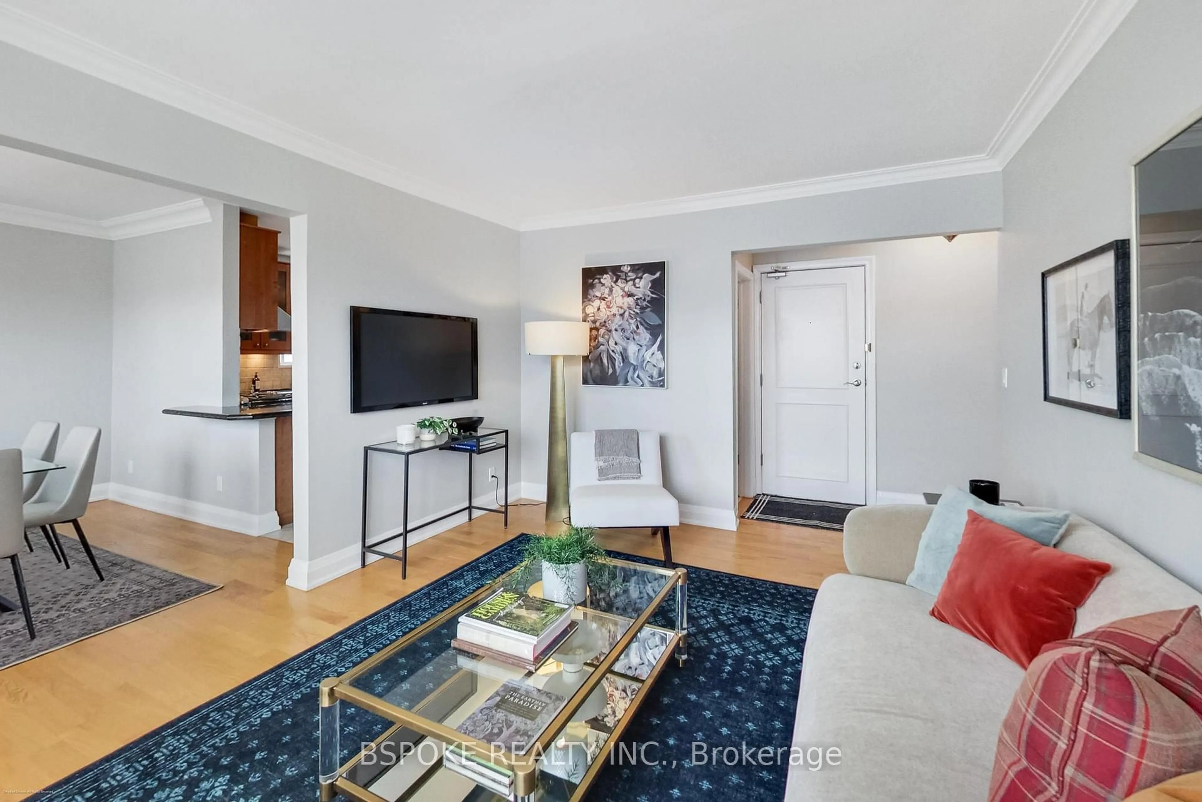 Living room with furniture, unknown for 7 Warwick Ave #3, Toronto Ontario M6C 1T5