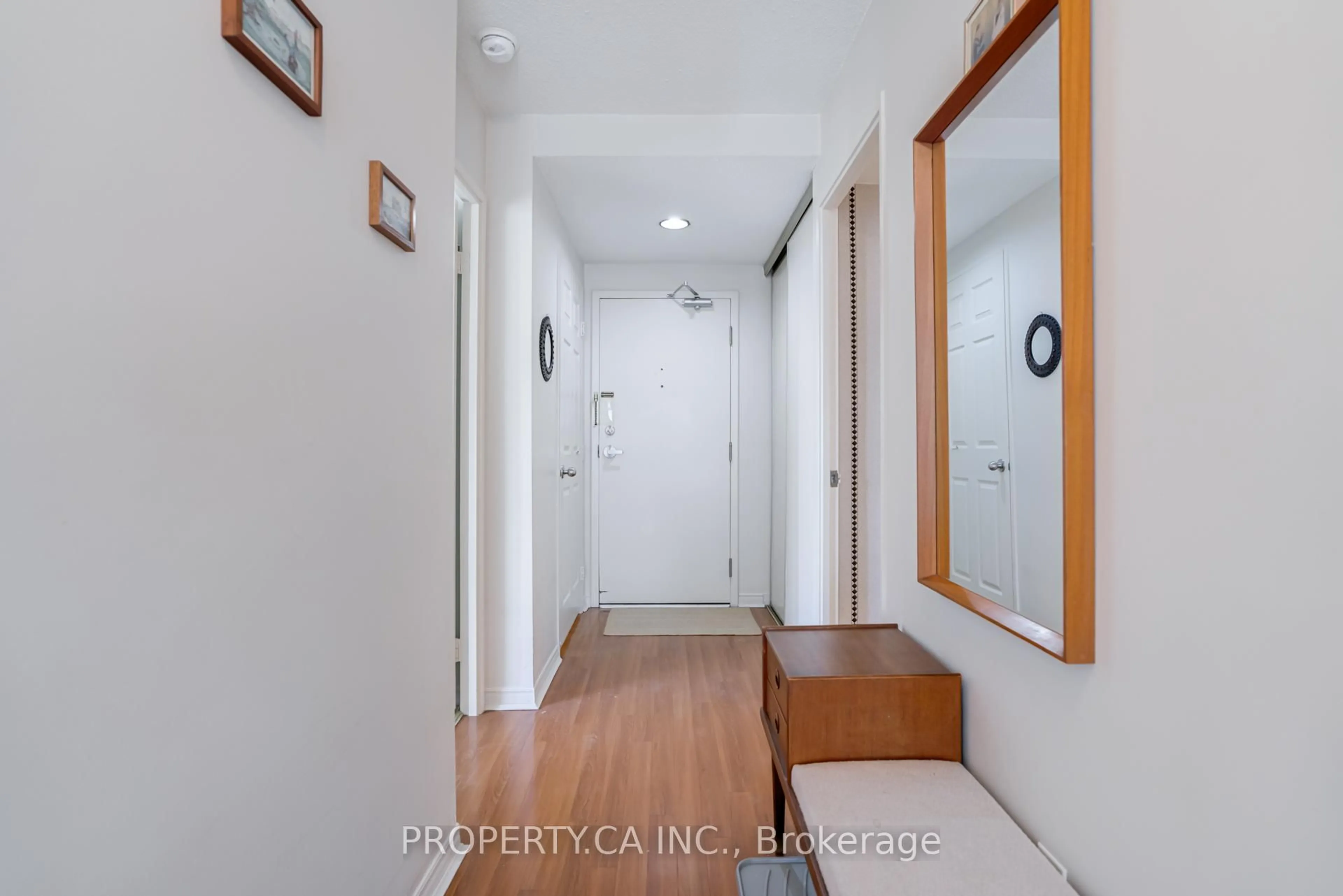 Indoor entryway for 7 Bishop Ave #1401, Toronto Ontario M2M 4J4