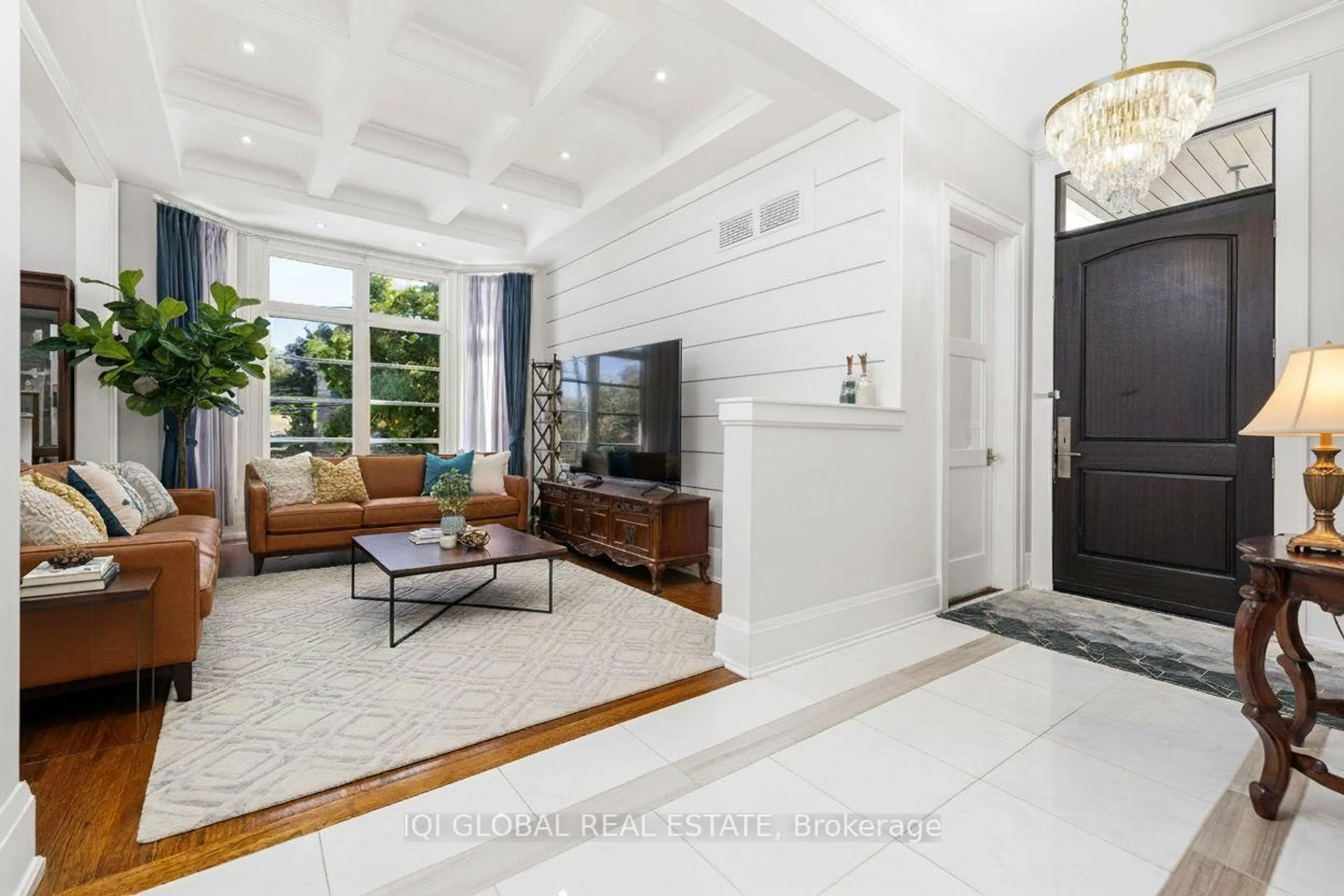 Indoor entryway for 29 Alderdale Crt, Toronto Ontario M3B 2H8