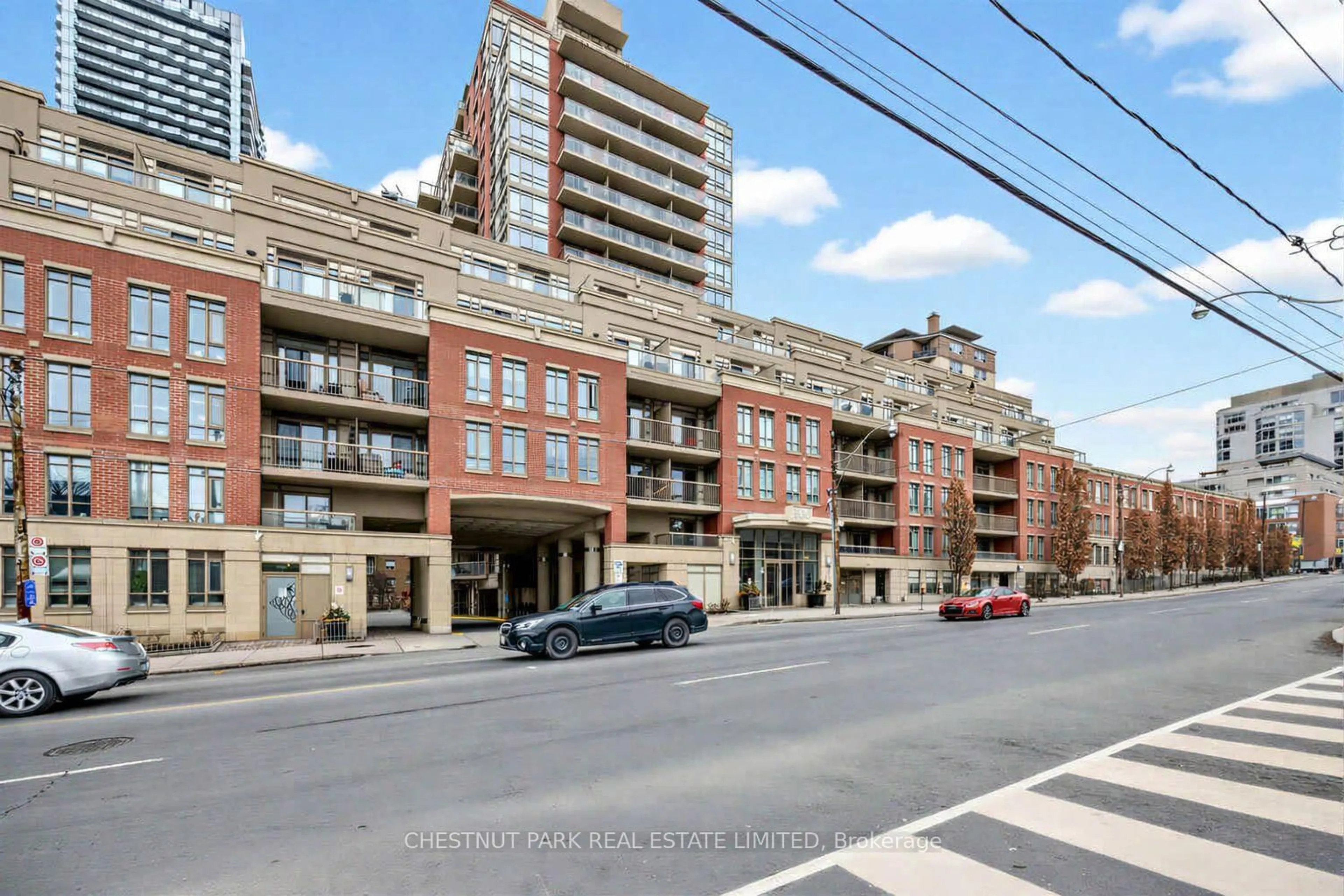 Patio, street for 900 Mount Pleasant Rd #PH1703, Toronto Ontario M4P 3J9