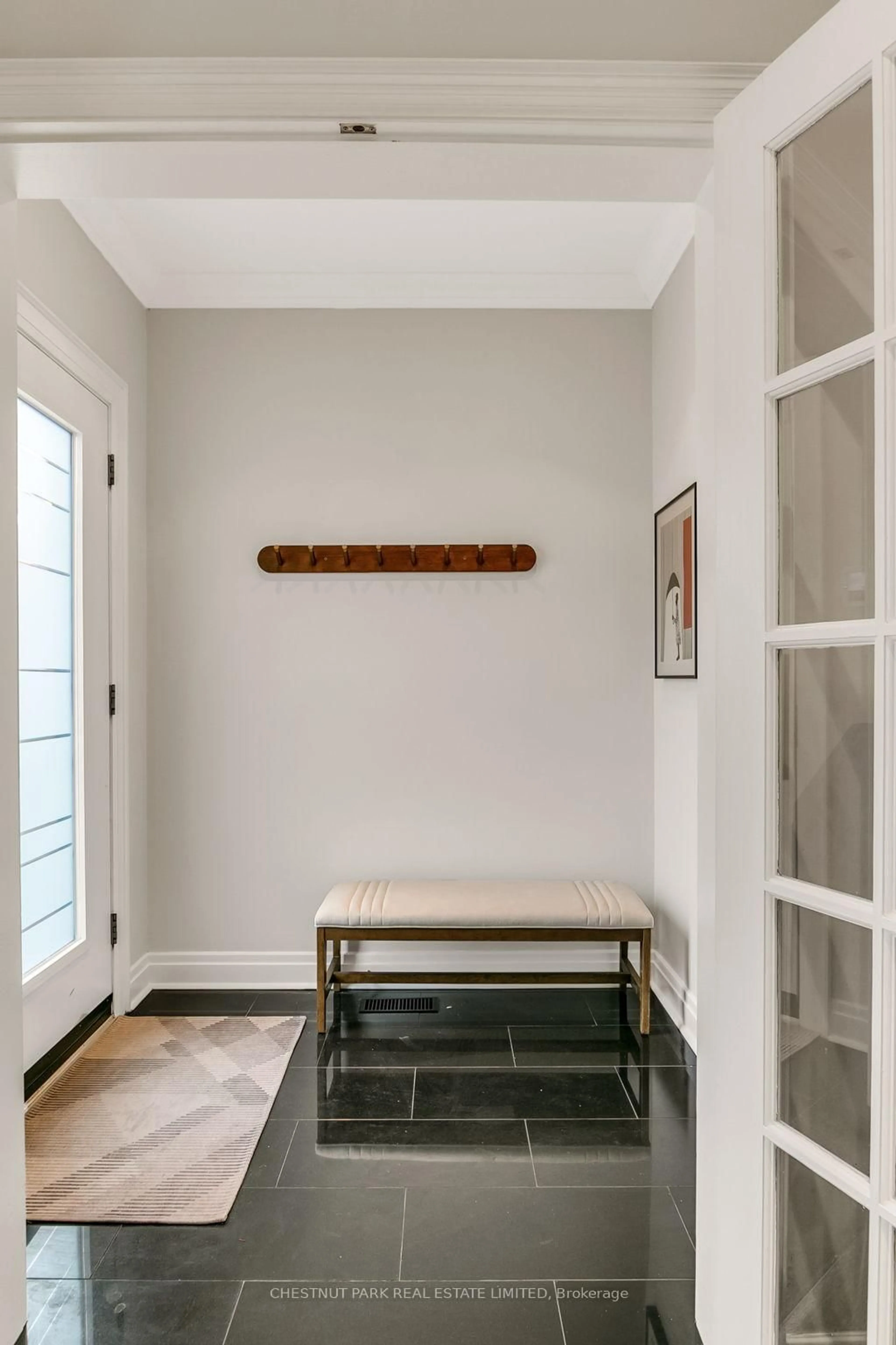 Indoor entryway for 298 Erskine Ave, Toronto Ontario M4P 1Z4