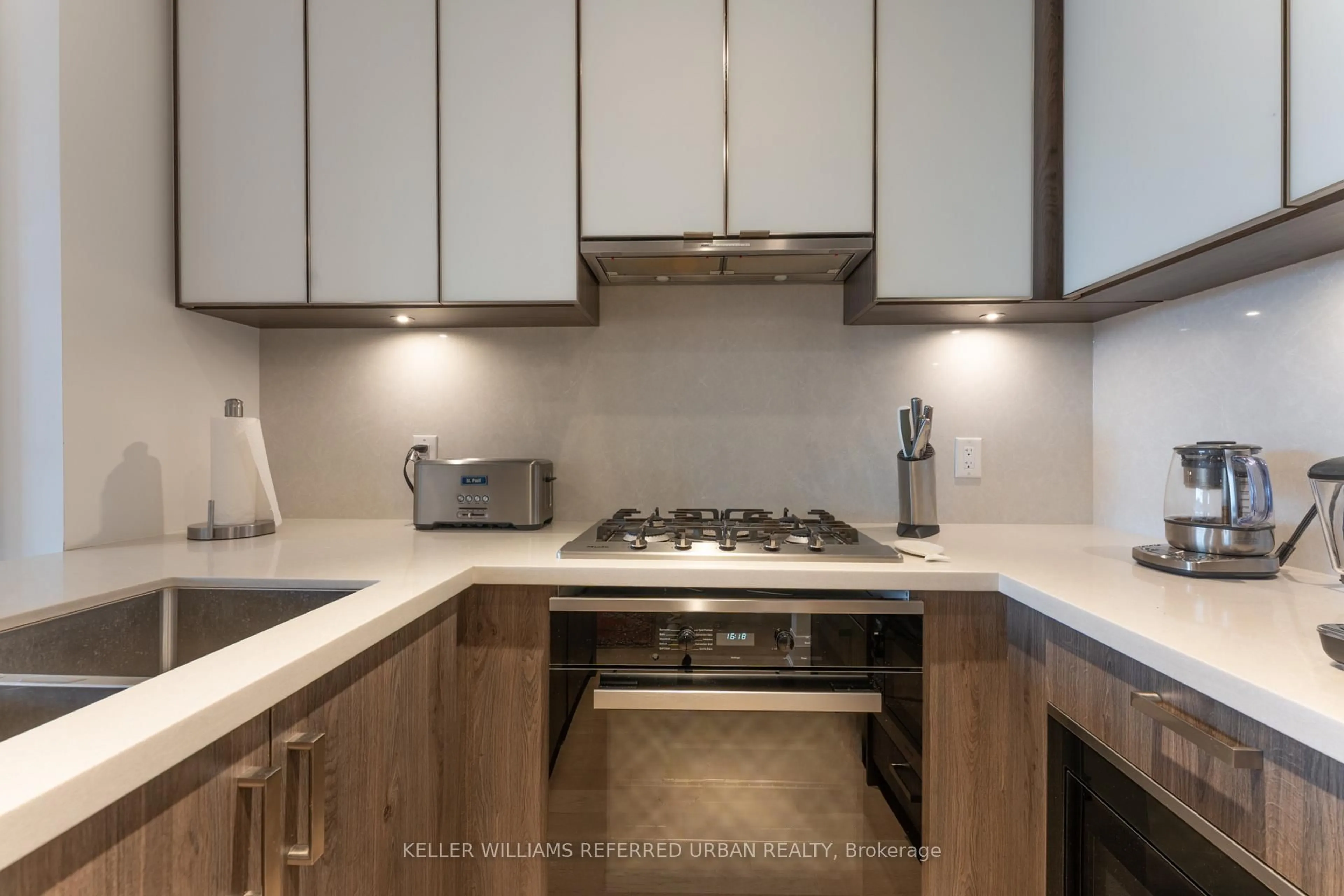 Standard kitchen, unknown for 280 Howland Ave #GPH32, Toronto Ontario M5R 0C3