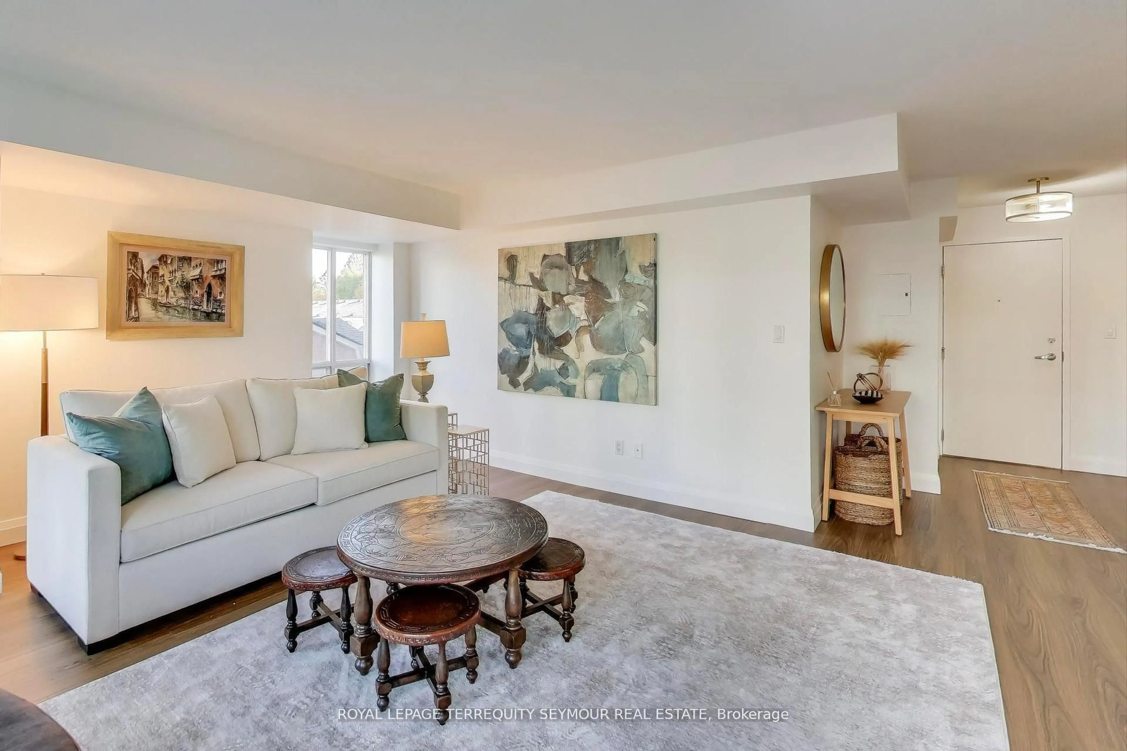 Living room with furniture, unknown for 139 Merton St #448, Toronto Ontario M4S 3G7